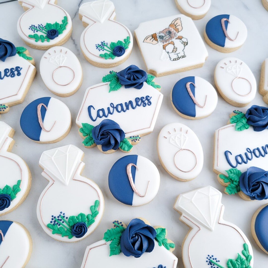 The full set. I love everything about these!

#cookie #cookies #cookier #cookieboss #cookiedecorating #decoratedcookies #royalicing #sugarcookies #cookietime #cookieart #cookielove #royalicingcookies #instacookies #cookiesofinstagram #customcookies #