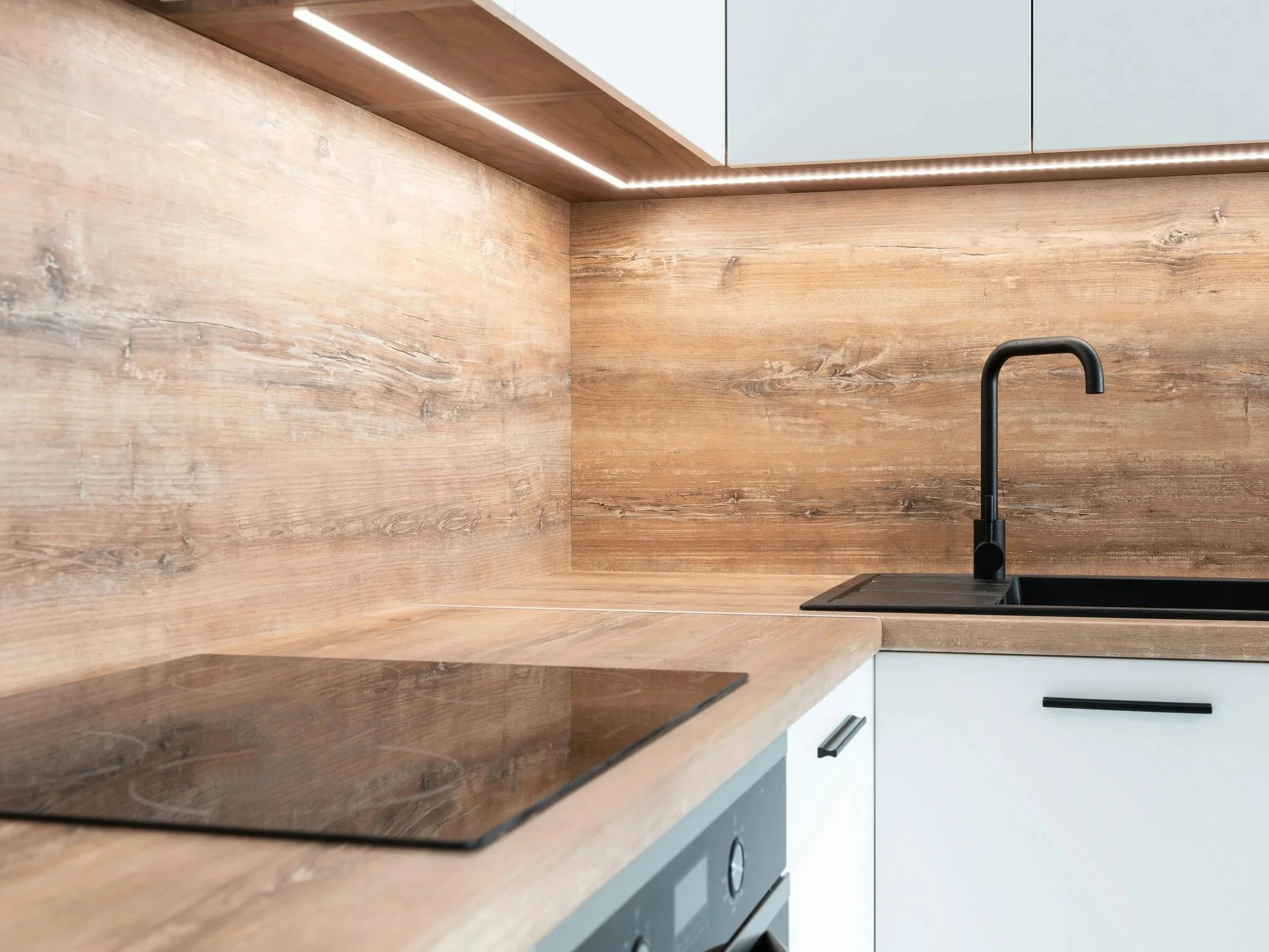 How to Clean Glass Stovetop Without Scratching