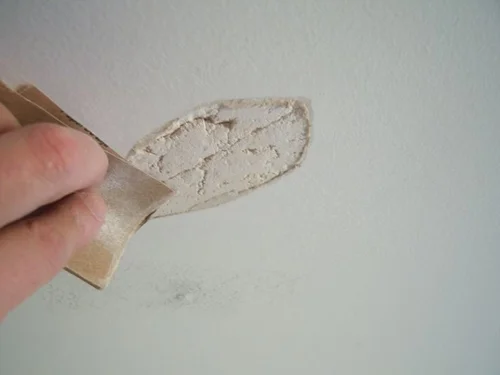 How to Fill Holes on The Wall: Detailed Guide — HomeRun Blog