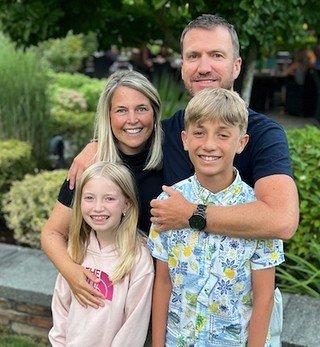 My favorite people in the world&mdash;my family. ❤️⁠
⁠
Every moment spent together is a such a gift. I am incredibly grateful for the love and support we share. From the big celebrations to the quiet, everyday moments, my heart is so full. ⁠
⁠
Today 