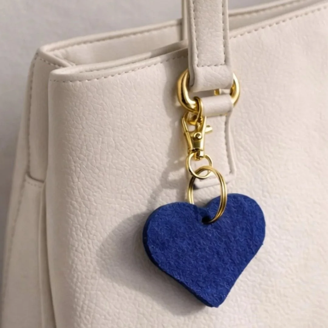 Felt+Charm+Heart+Blue+on+Handbag.jpg