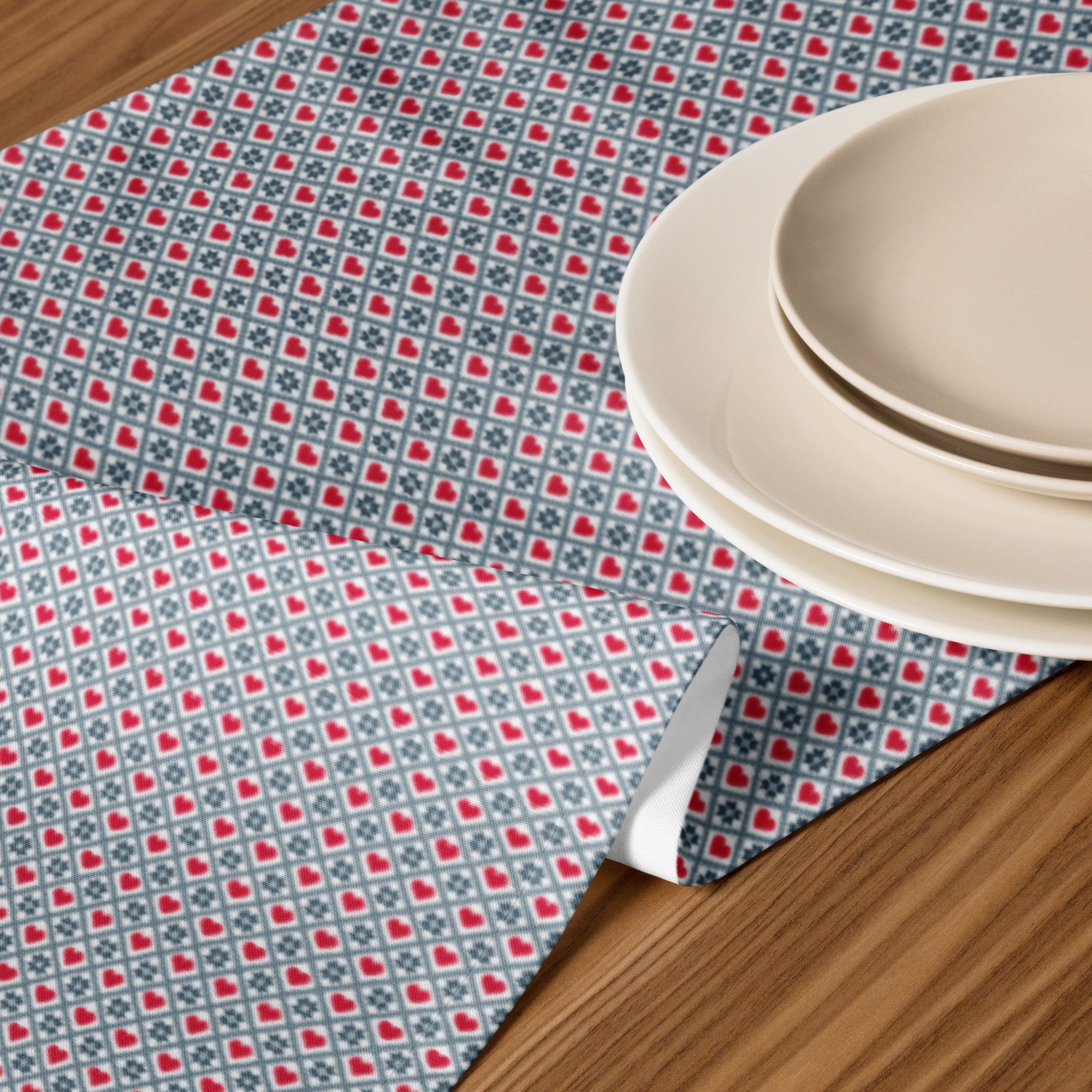 table-runner-white-front-6838e228abd1e.jpg