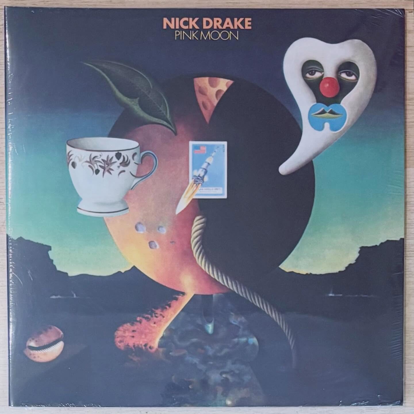 New/news. #folkyvinyl