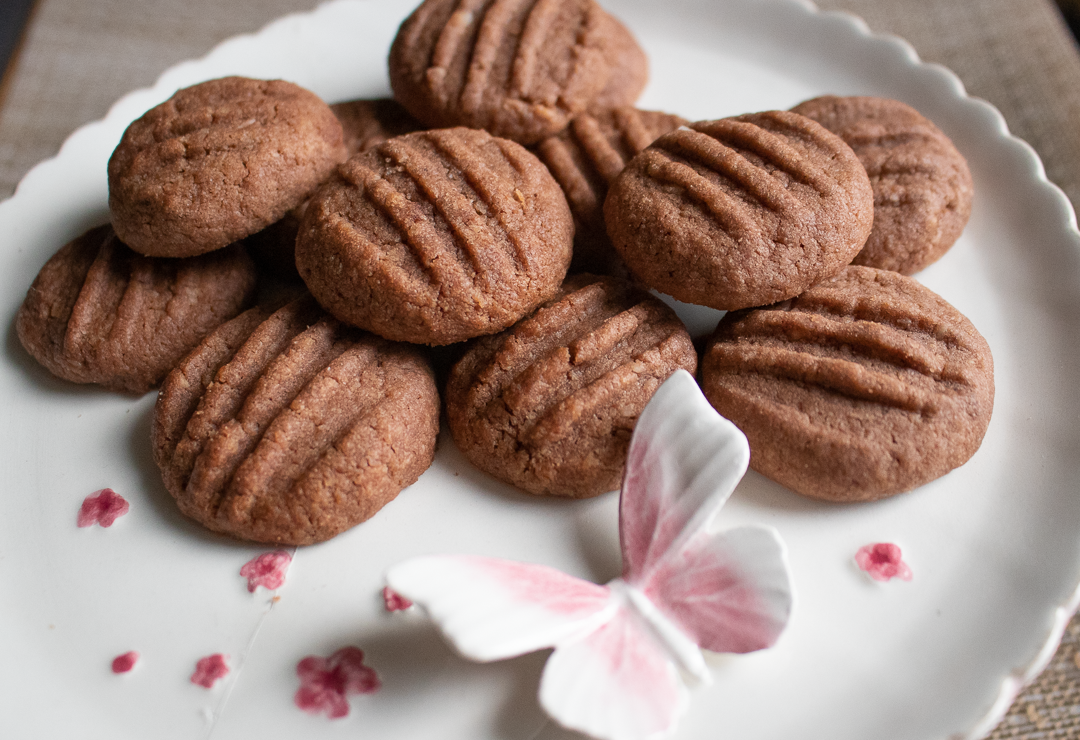 Chocolate mini biscuits