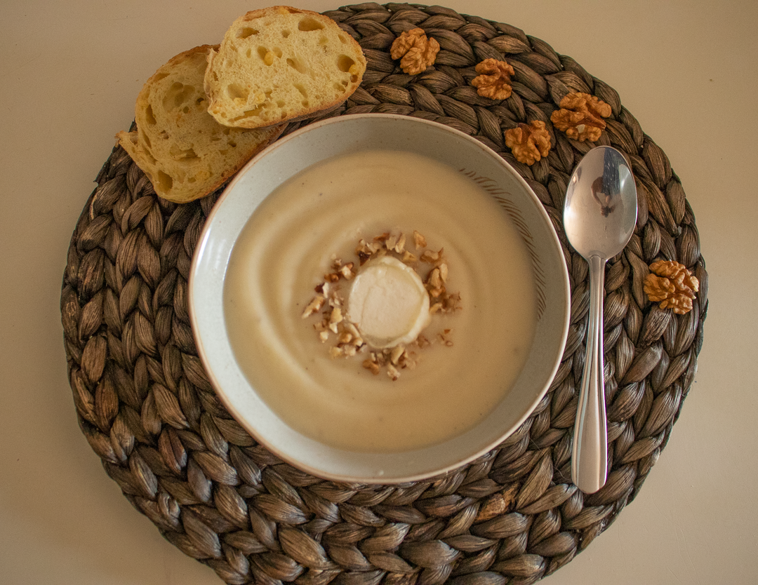 Cauliflower coconut soup 