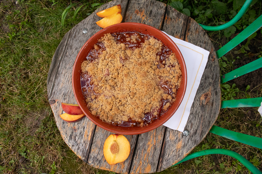 Peach crumble 