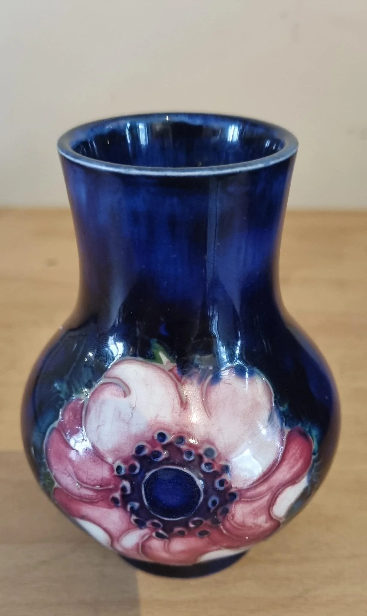 Large 4 handled urn — Brittas Bay Antiques