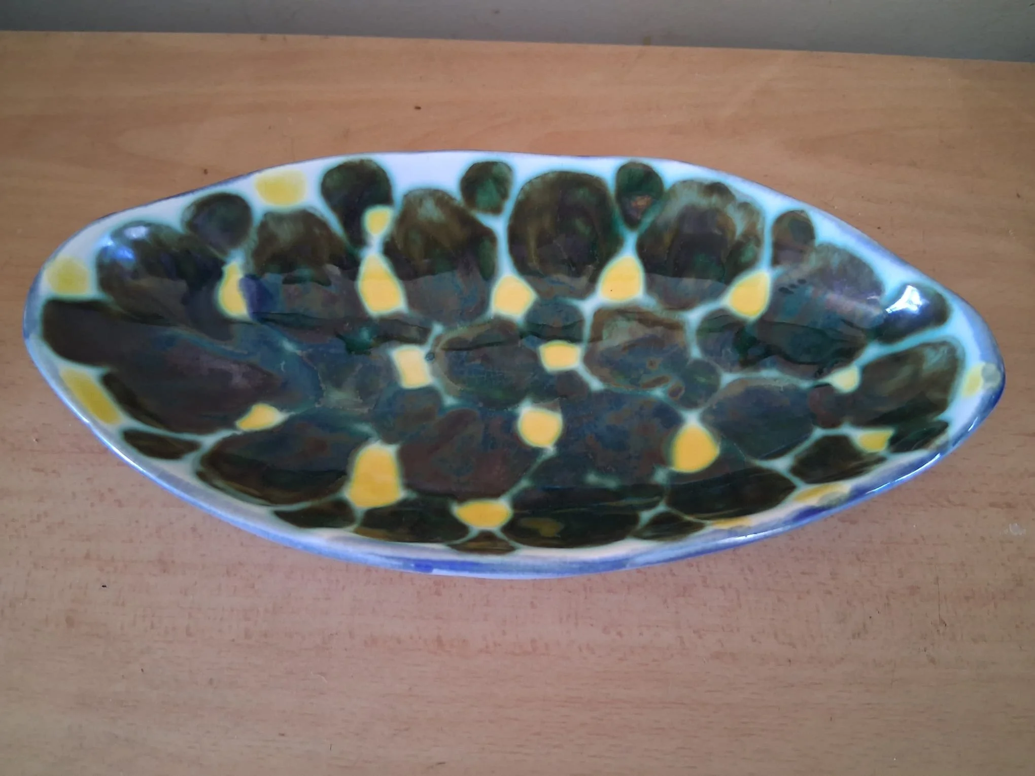 Rare handbuilt, handsigned midcentury John ffrench Arklow Studio Pottery boat dish