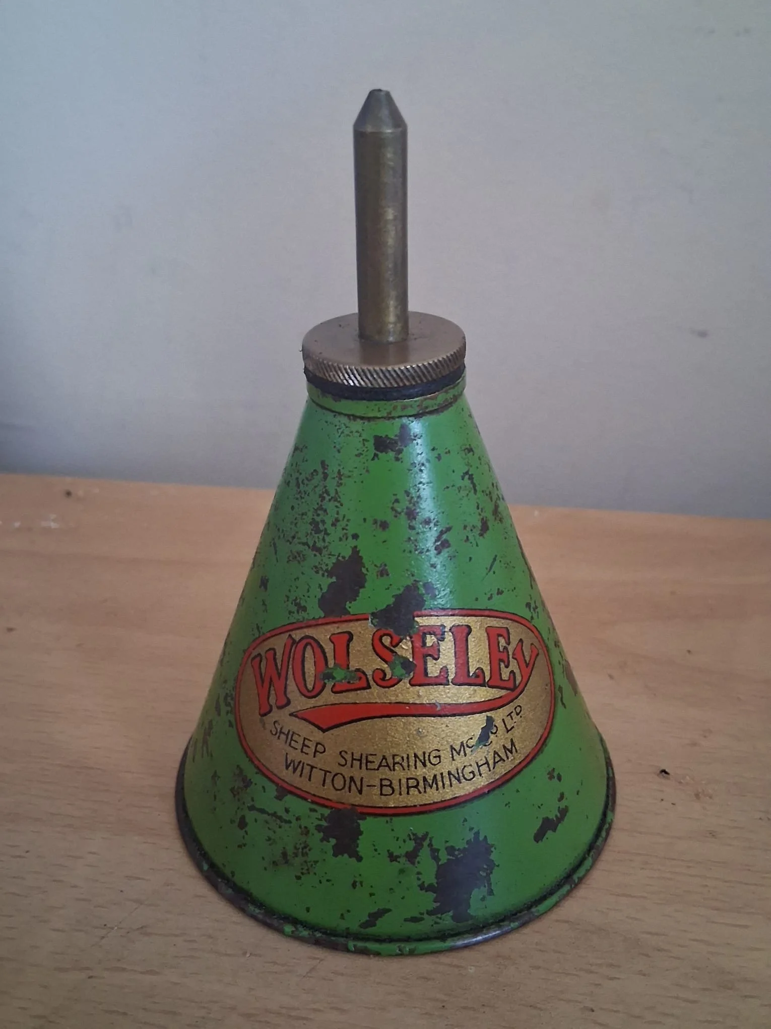 Small early 20thc Wolseley conical thumb oiler/ valve spout oiler can