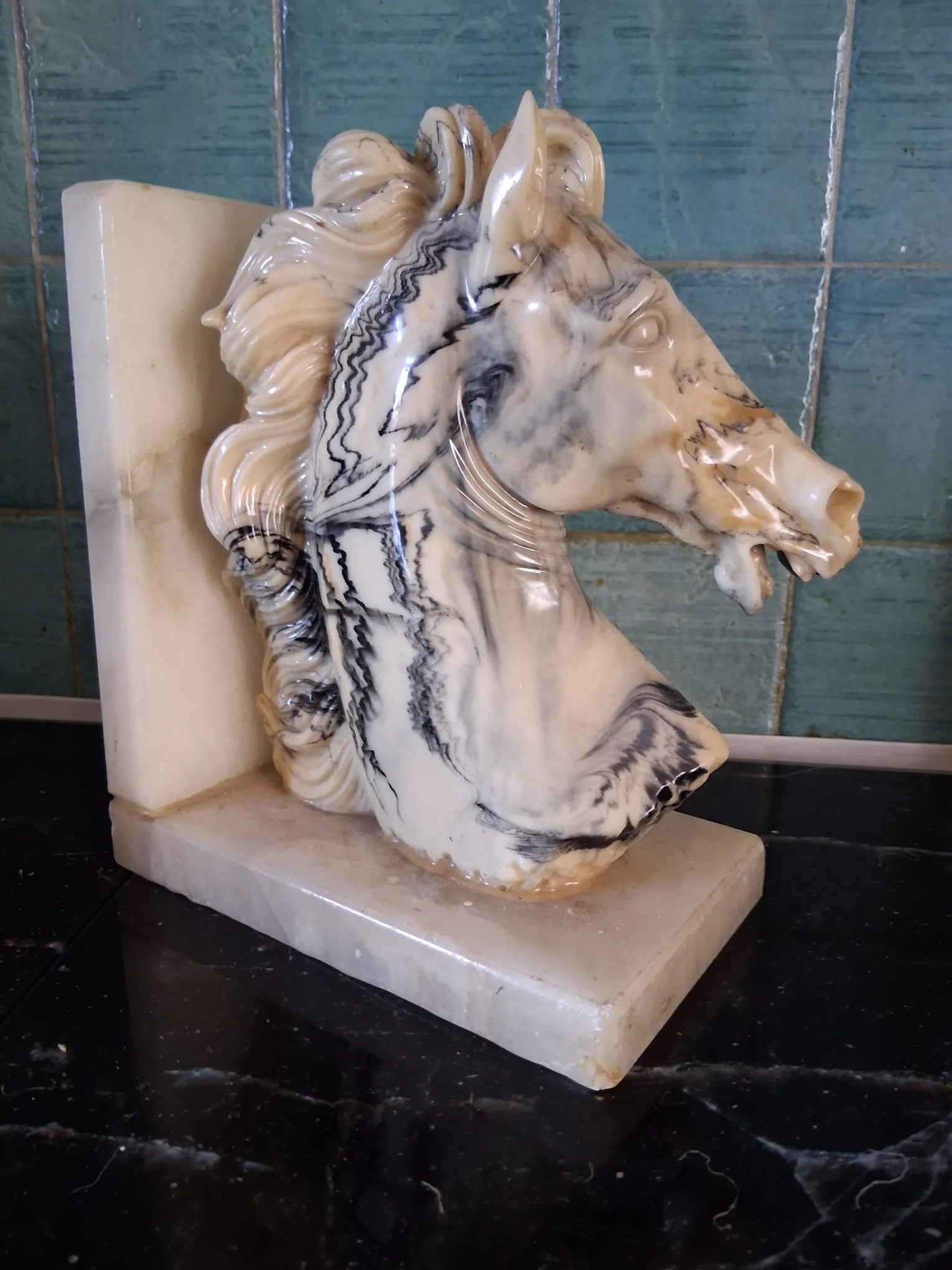 Italian alabaster mounted horse head statue