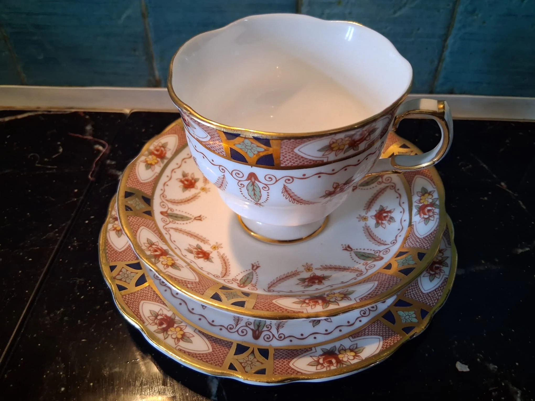 Royal Linden teacup trio