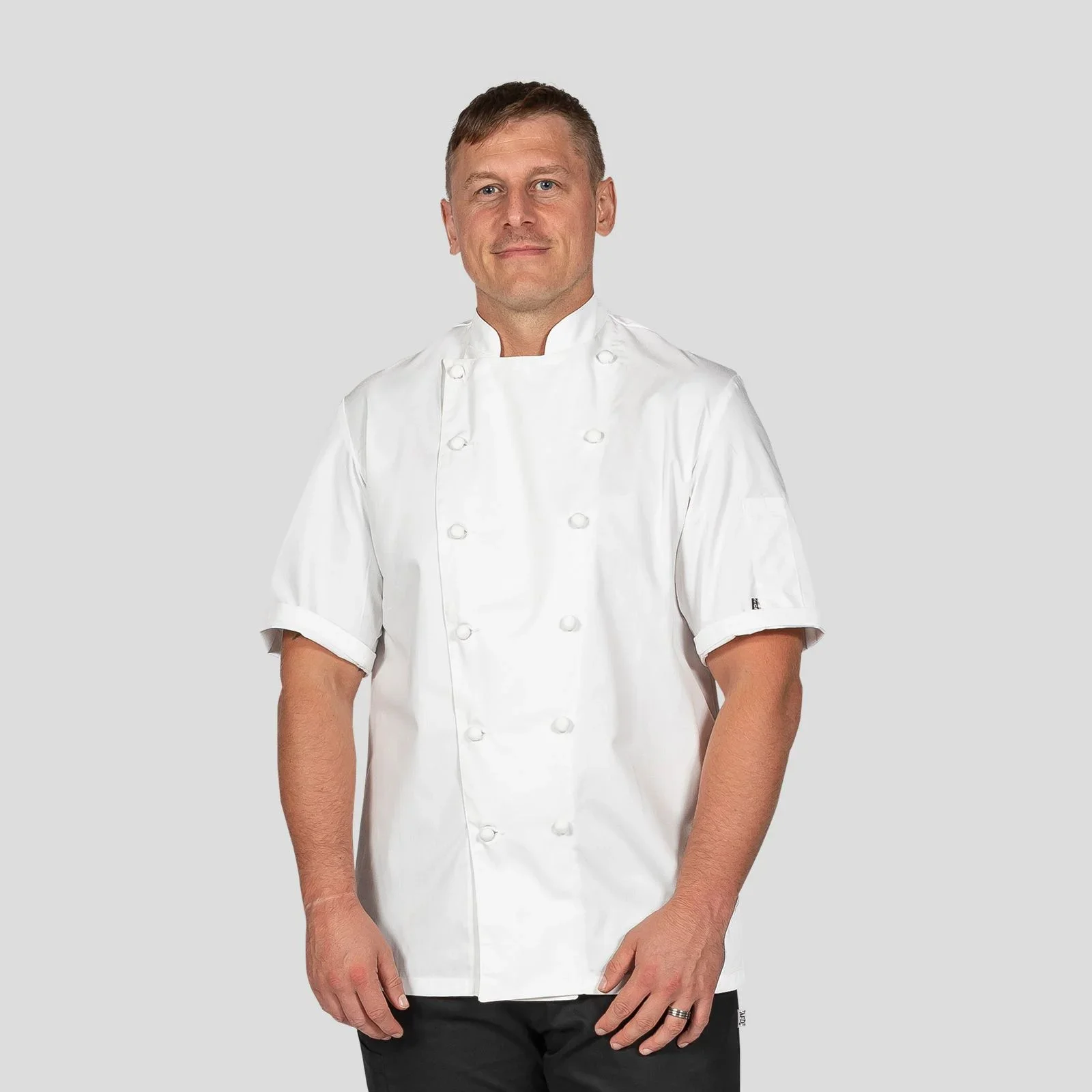 de47se_front_crop_web.webp