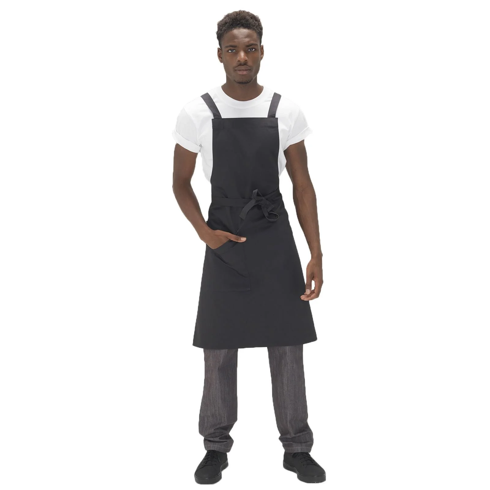 de109black-le-chef-prep-crossover-apron-black-model.jpg