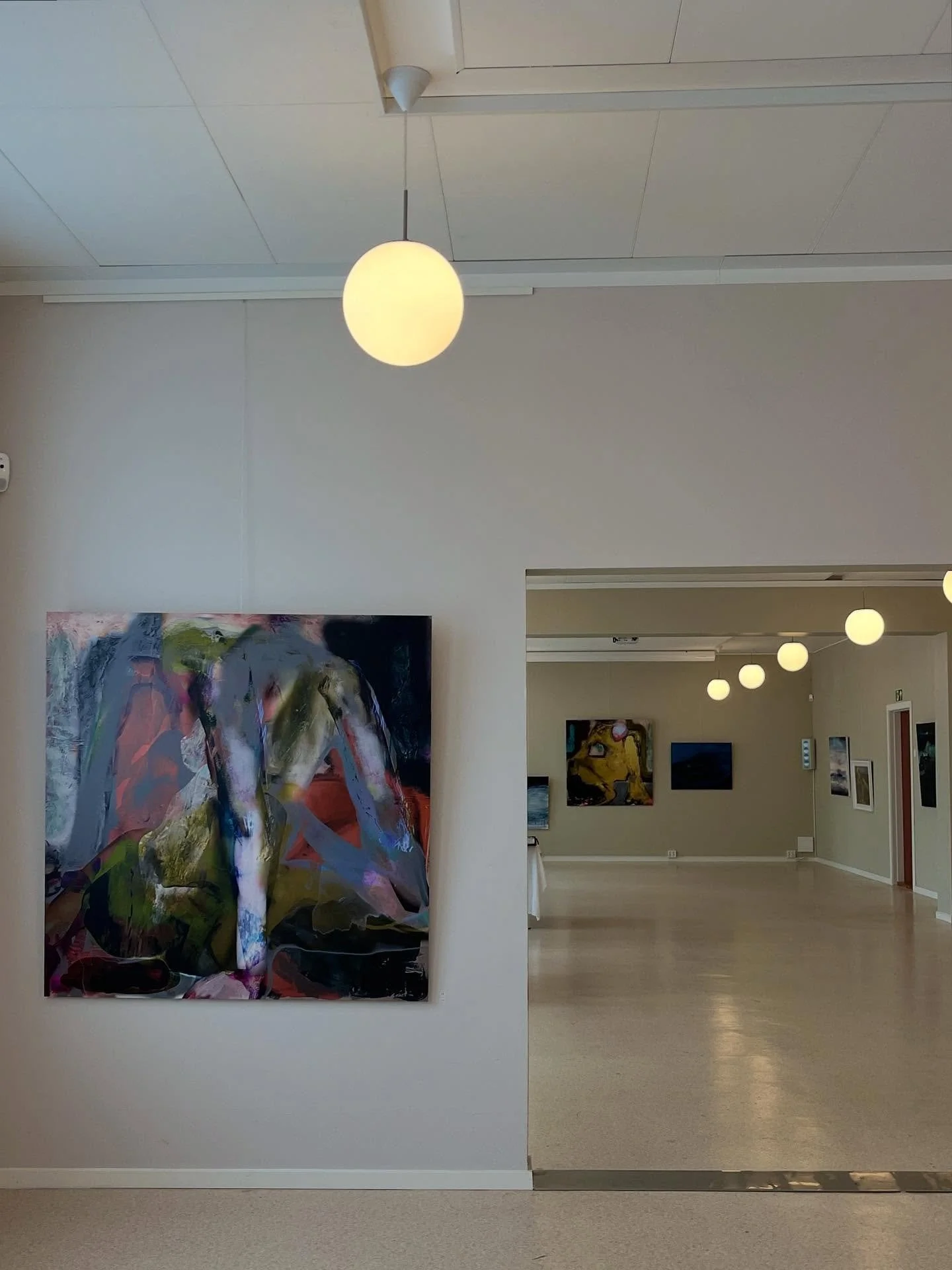 Du kan sj&aring; utstillinga onsdag-s&oslash;ndag dinne veka🩷