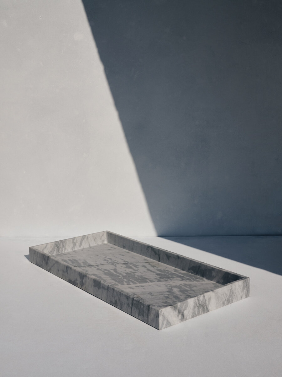 Dareios rectangular tray in special Lais marble