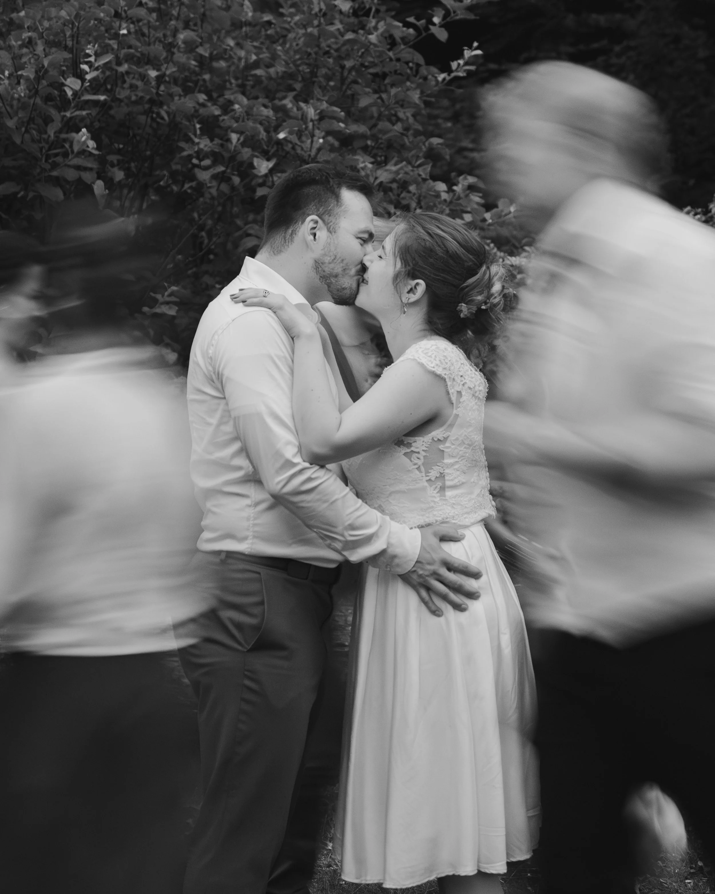 Brautpaar bei ihrem Verlobungs Shooting in Zürich