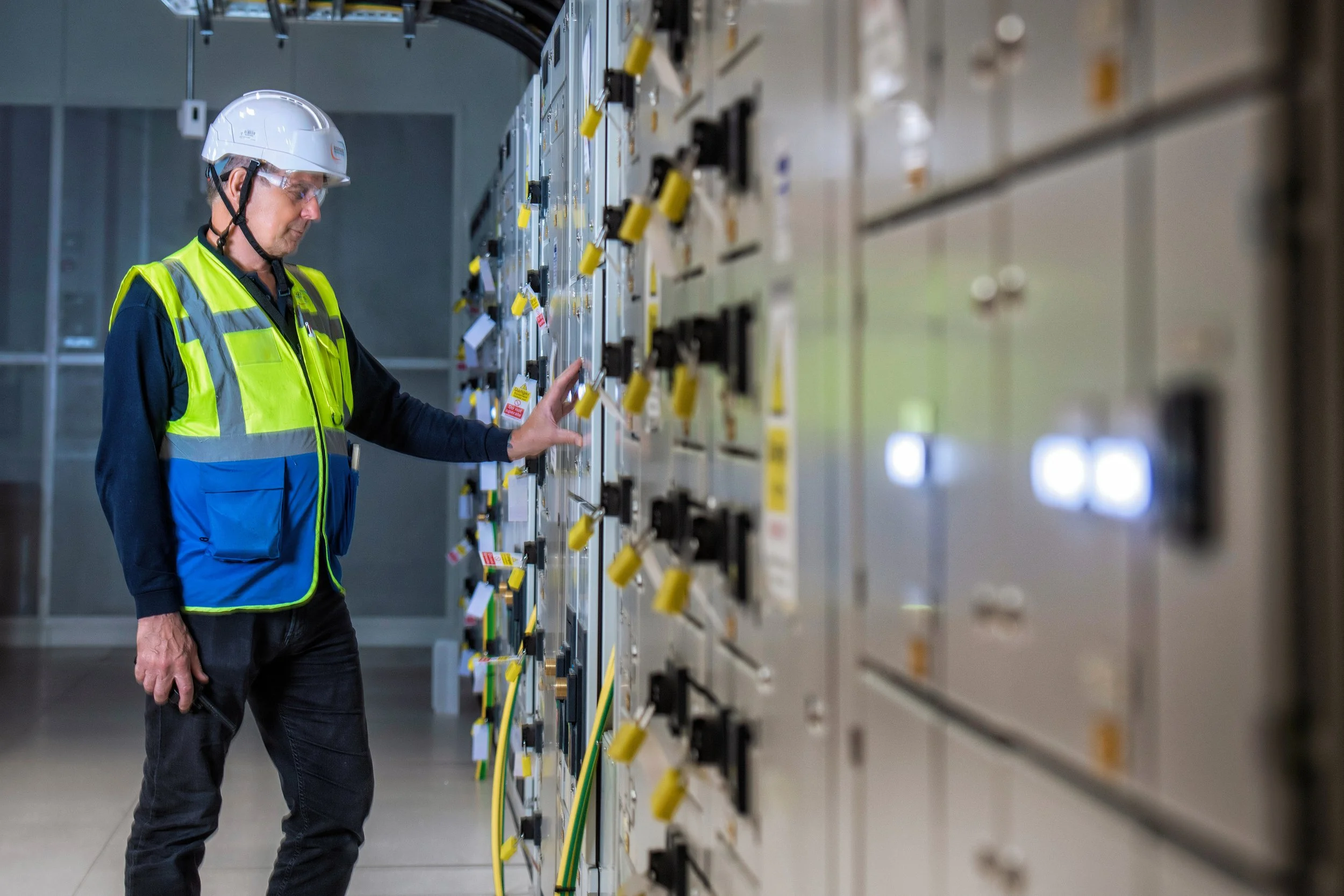 Bouygues team overseeing daily operations on large-scale build