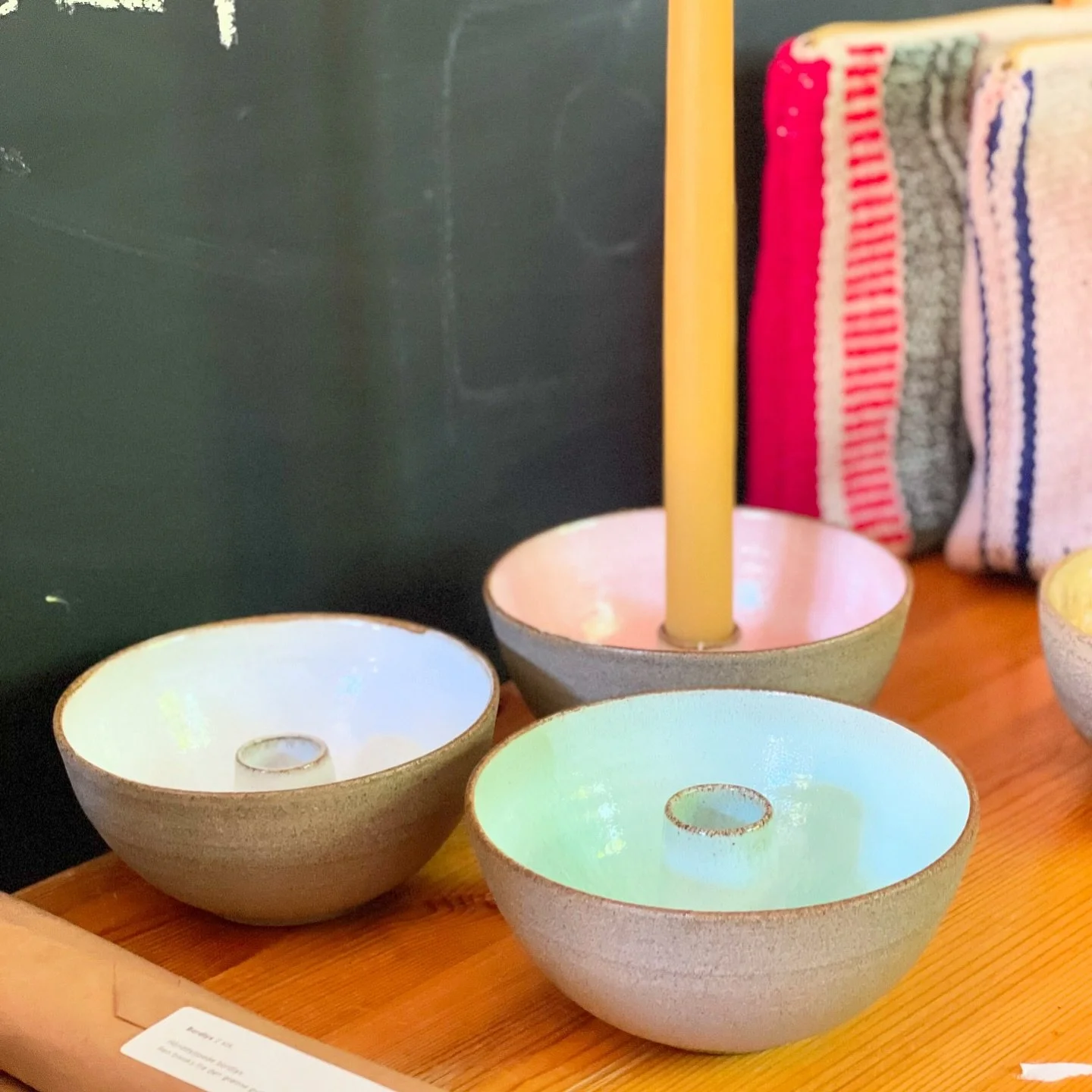 Bimlende sv&aelig;r quiz her: Hvilken h&oslash;jtid er det mon, der s&aring; sm&aring;t begynder at krible under huden?
Man ved det bare, n&aring;r lysestageproduktion pludselig overskygger alle andre g&oslash;rem&aring;l&hellip;