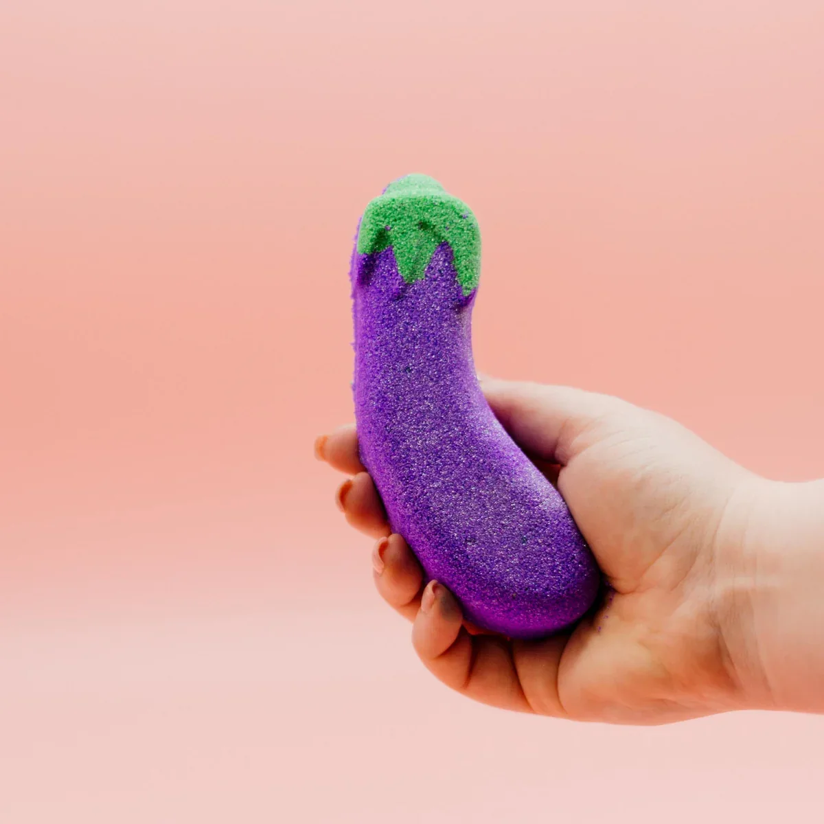 Aubergine bath bomb