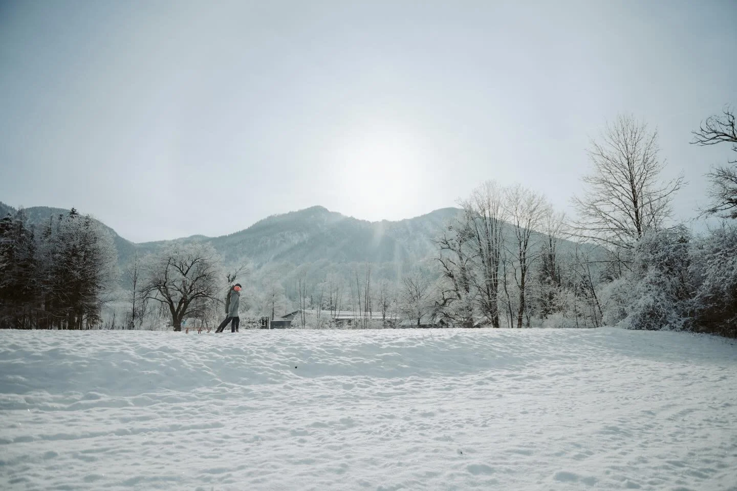 𝑍𝑒𝑖𝑡 𝑓&uuml;𝑟 𝑒𝑖𝑛 𝑛𝑒𝑢𝑒𝑠 𝐽𝑎ℎ𝑟 𝑣𝑜𝑙𝑙𝑒𝑟 𝑧𝑎𝑢𝑏𝑒𝑟ℎ𝑎𝑓𝑡𝑒𝑟 𝑀𝑜𝑚𝑒𝑛𝑡𝑒.

Ich w&uuml;nsche dir einen guten Rutsch ins neue Jahr! 

Sei dankbar f&uuml;r alles, was dich dieses Jahr geformt hat.
Jetzt ist Zeit f&uuml;r Neuanfa