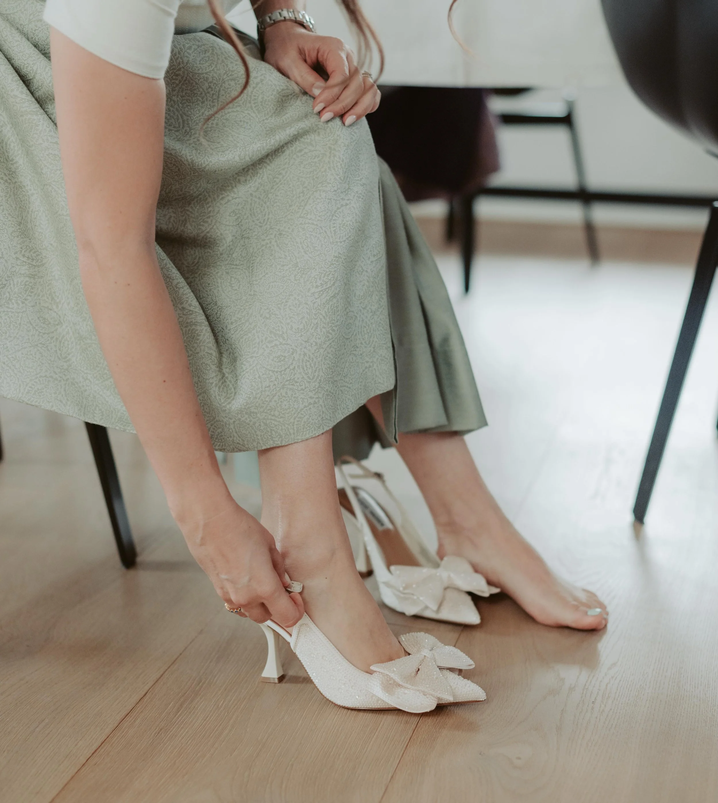𝑙𝑖𝑡𝑡𝑙𝑒 𝑚𝑜𝑚𝑒𝑛𝑡𝑠 &amp; 𝑠𝑝𝑒𝑐𝑖𝑎𝑙 𝑓𝑒𝑒𝑙𝑖𝑛𝑔𝑠 

Euer Tag ist voll gro&szlig;er Momente, kleiner Details, lauten Jubeln und leisen K&uuml;ssen, stillen Gedenken und herzlichen Umarmungen. Eure kleinen G&auml;ste, eure Herzensmensch