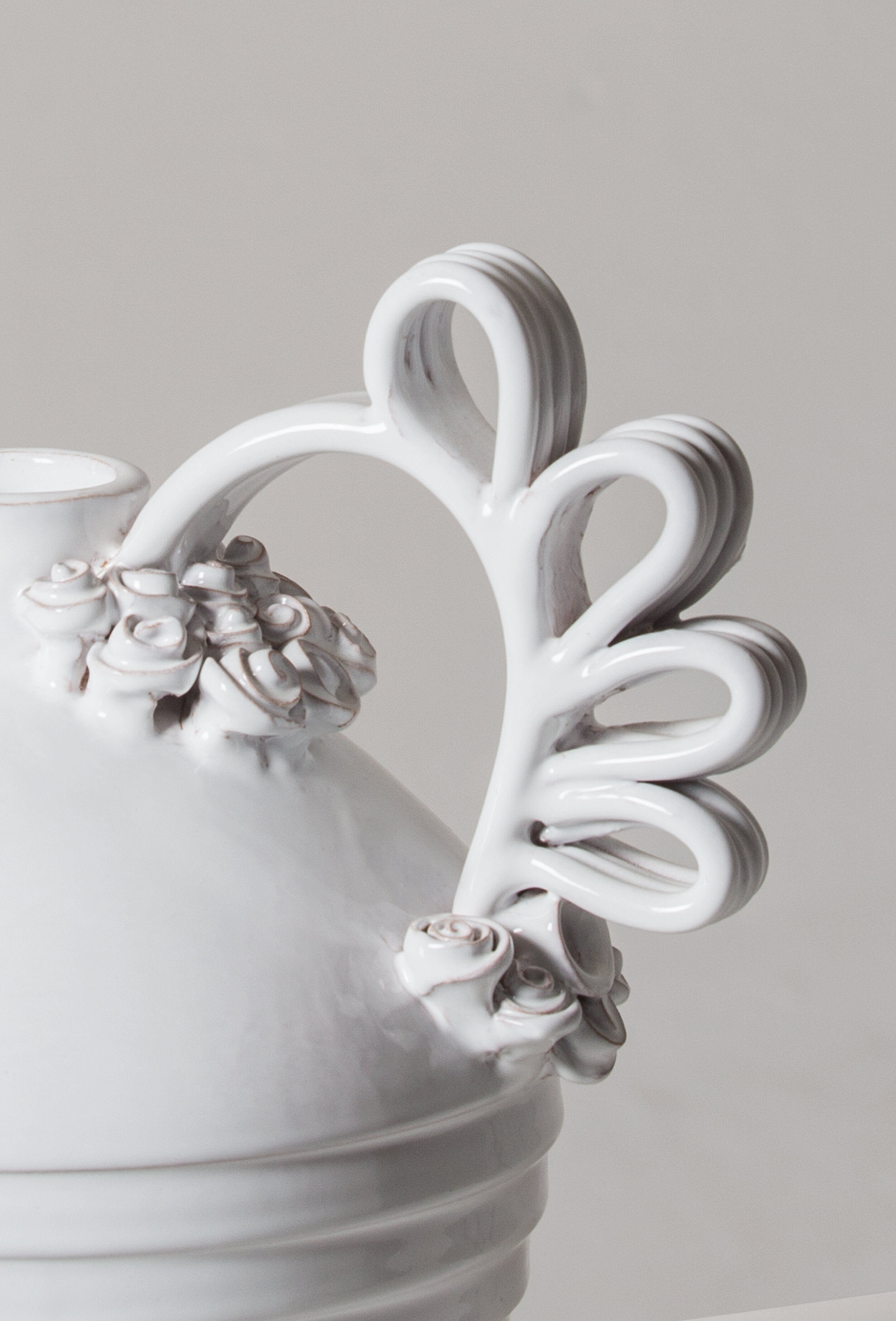 Tunda Vase designed by Valentina Cameranesi, made by Walter Usai for Pretziada_detail white.jpg
