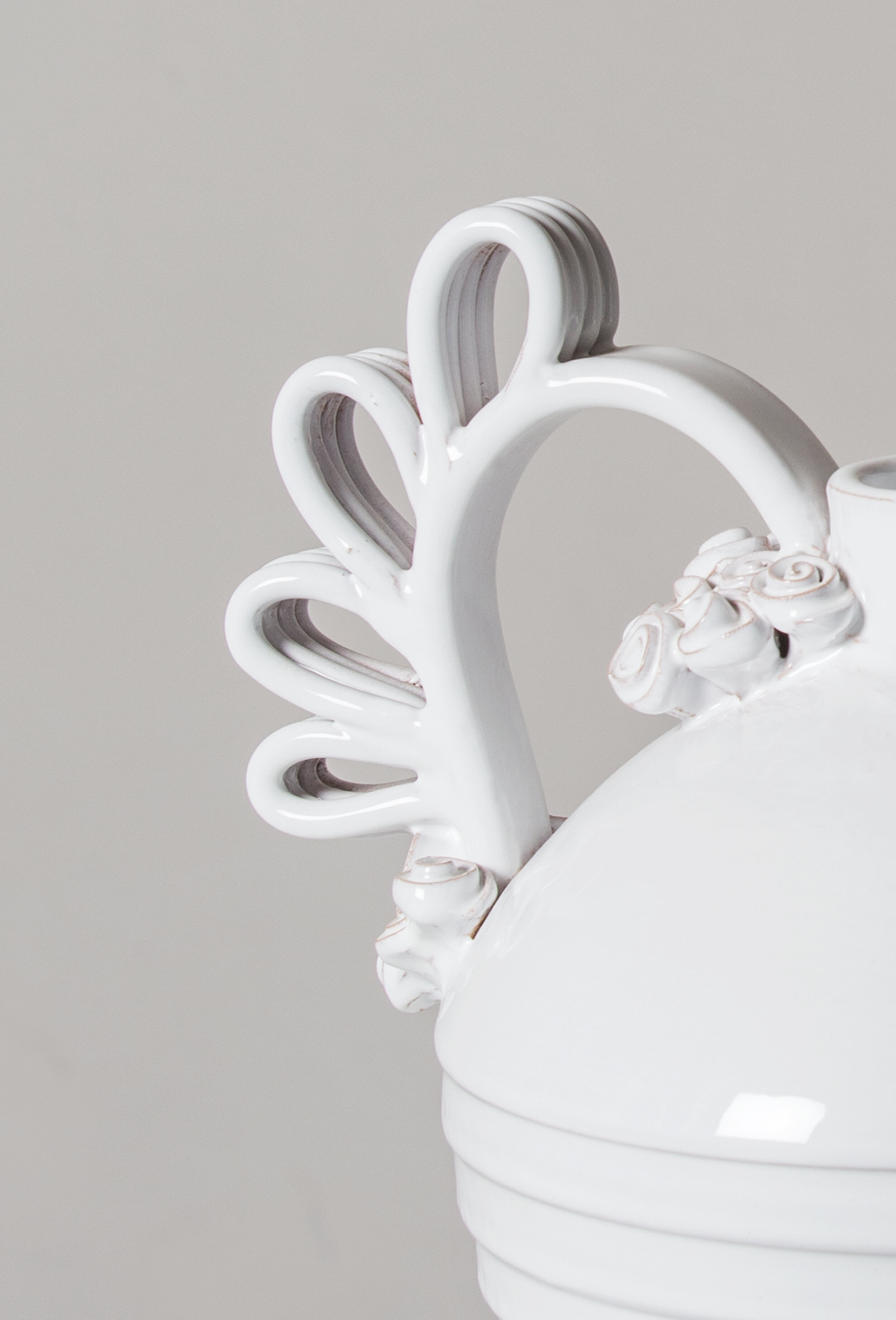 Tunda Vase designed by Valentina Cameranesi, made by Walter Usai for Pretziada_detail white2.jpg