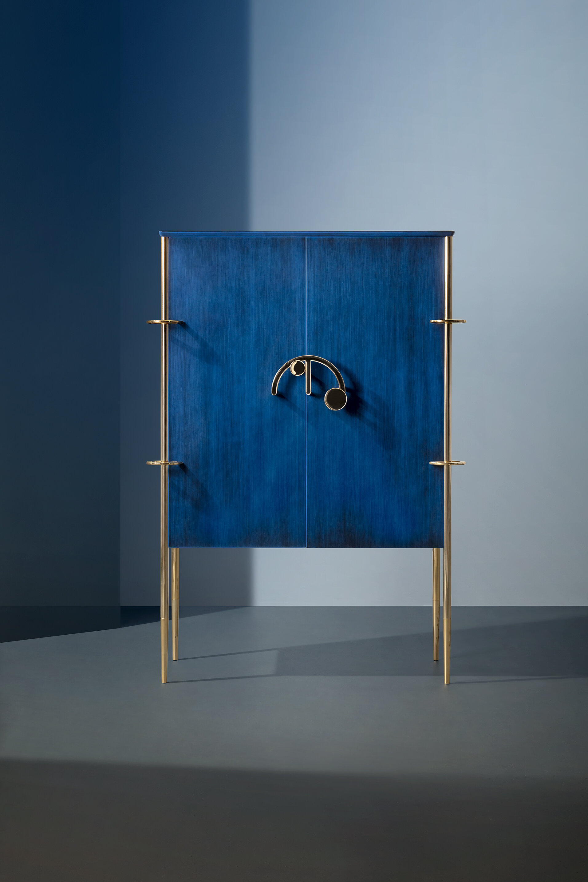 INSITU - Clockwork-blue_by-LanzavecchiaWai_for-EXTO_in-situ_page-23_catalogue_mediumres.jpg