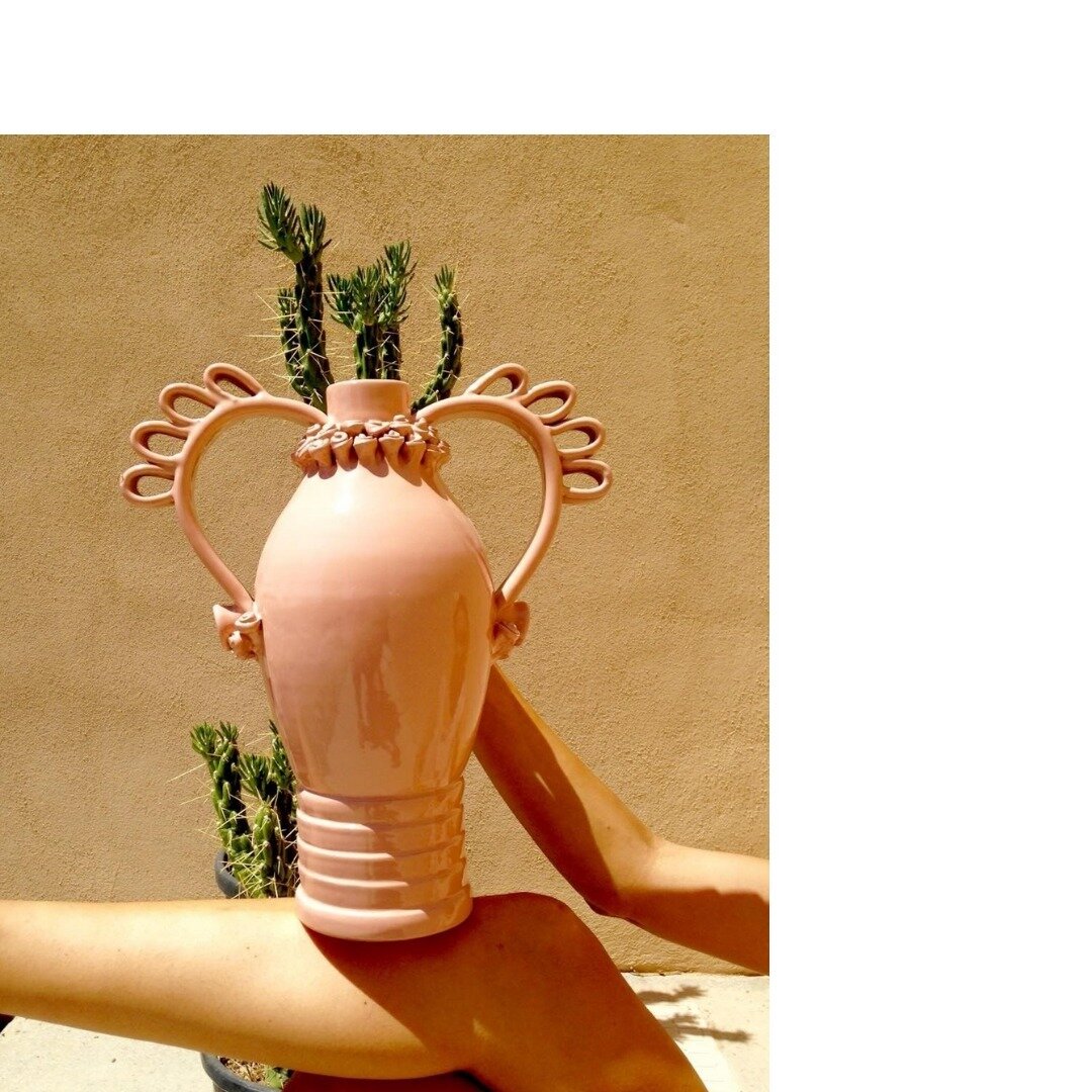 MARRIA VASE by Pretziada⁠
⁠
Designer Valentina Cameranesi, working with artisan Walter Usai, plays with the traditional nuptial vase gifted to young brides on the island of Sardinia, Italy. ⁠
⁠
Inspired by the sensual shapes of Usai&rsquo;s urns and 