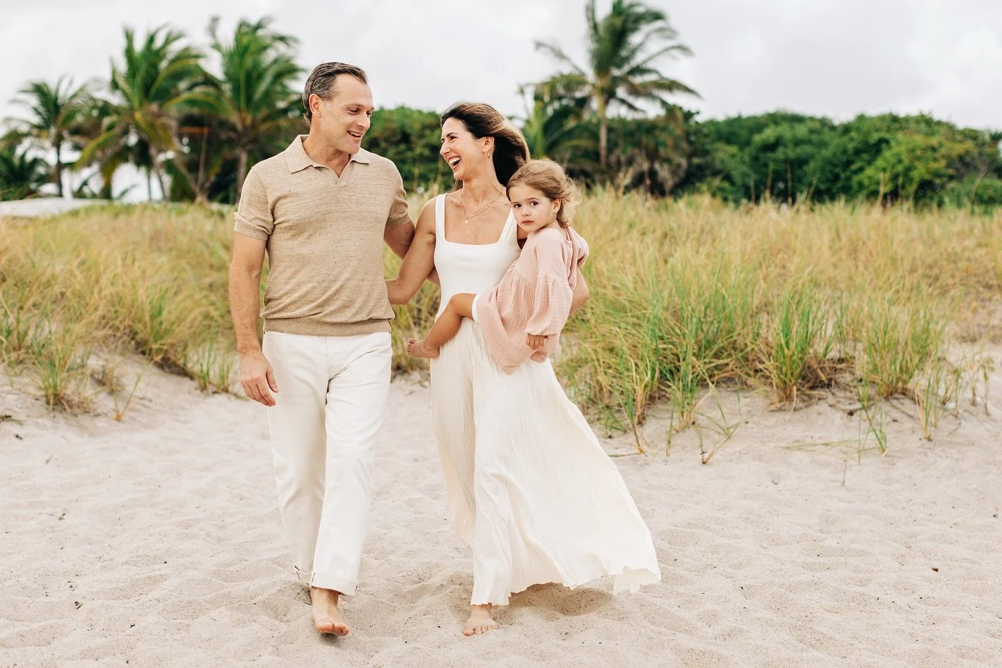 These lovelies came all the way from North Carolina for Thanksgiving, and Florida really tried to test us! It was raining as I got to the location&hellip; still sprinkling when we started&hellip; and then suddenly the sky opened up and gave us the pr