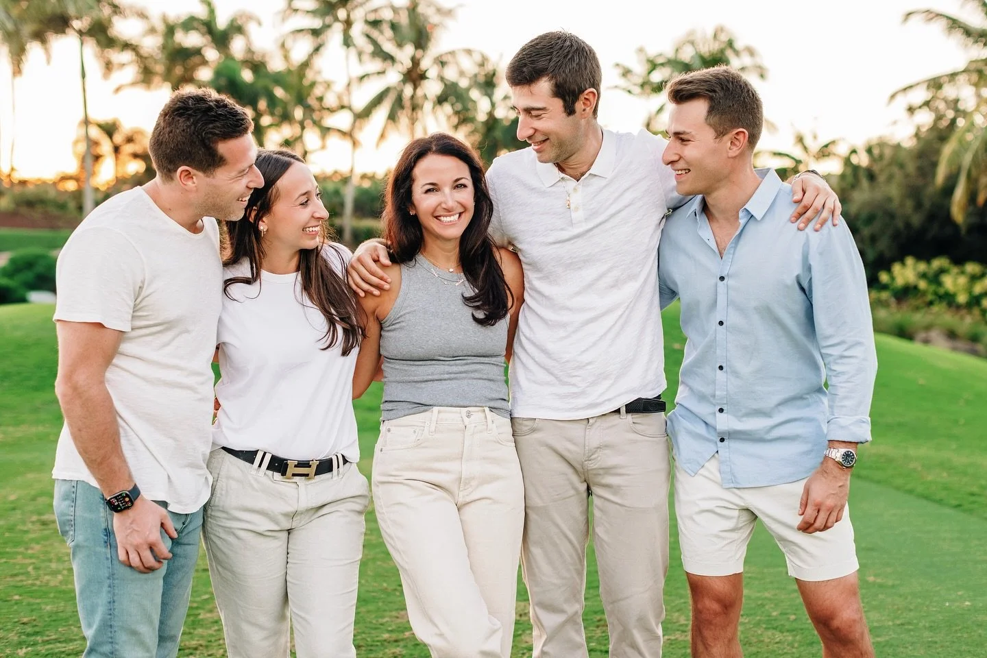 Family photos don&rsquo;t stop when the kids grow up&hellip; turns out grown-up kids make great photo subjects too.. ✨
.
.
.
.
.
.
.
.
.
.
.
.
.
.
. #lifestylephotography #delraybeachphotographer #palmbeachphotographer #floridaphotographer #soflo #so