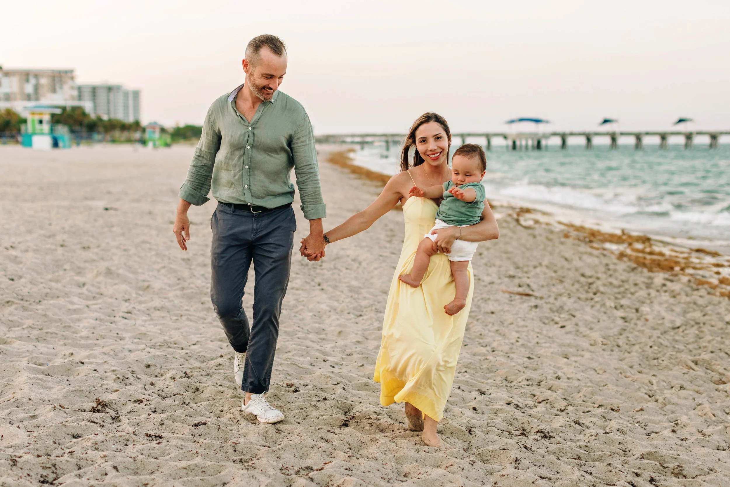 south-florida-family-portraits-beach-2.JPG