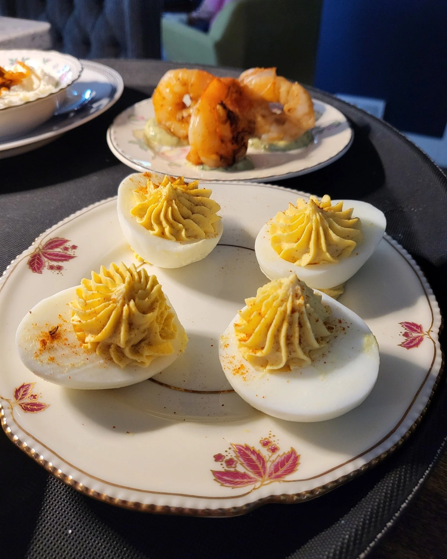 do you love the food at main &amp; vine? make a reservation for our speakeasy - the blind pig! 🥂👏🏼🐷

we have a menu that changes weekly and there's always something delicious to order.

The Blind Pig is open every Tuesday and Wednesday from 6pm-1