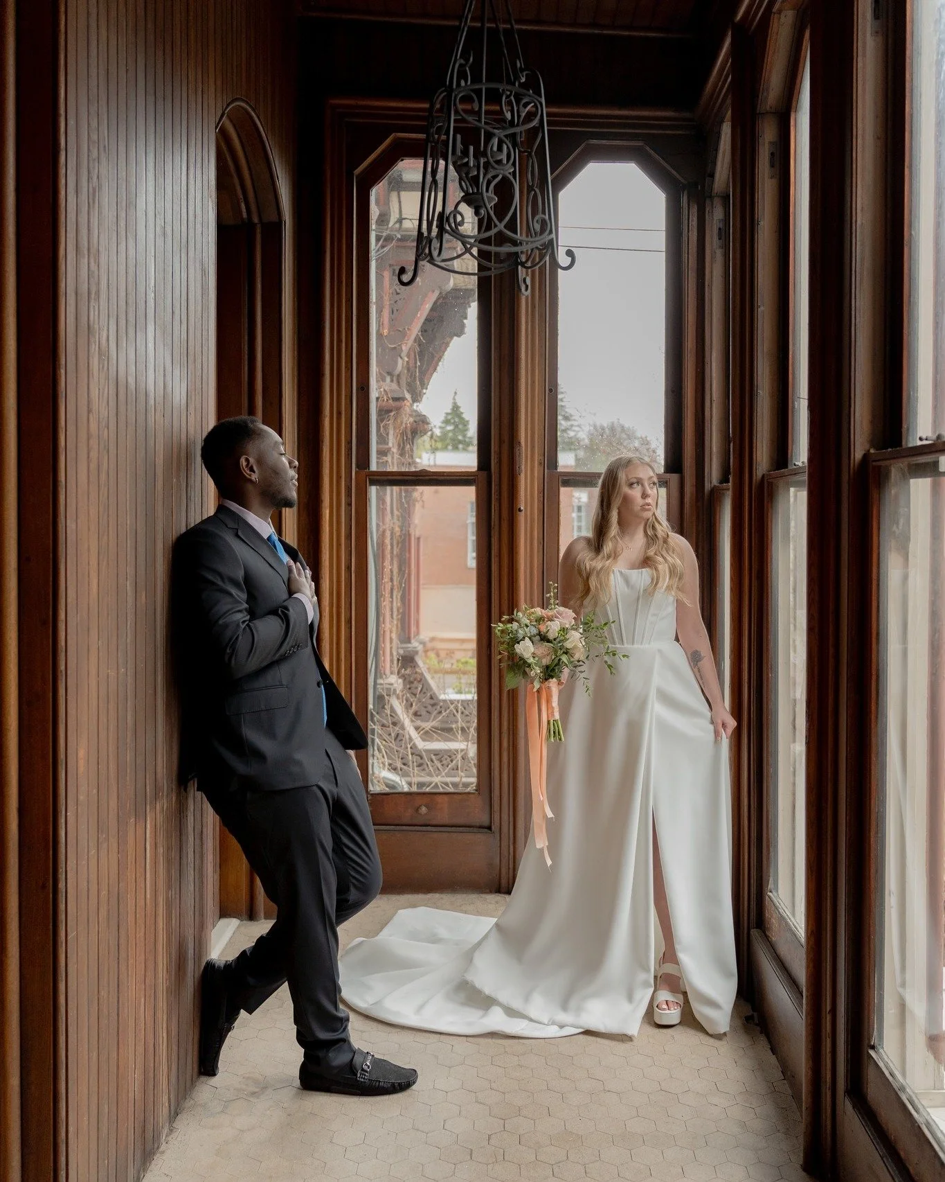 Obsessed with the editorial vibes! ✨🥂📸

Photographer:@galleryguthrie 
Dress: @underthearborbridal 
Suit: @ajcustomsuits 
Florals:@cjoharadesigns 
Models: @mackenzie_bowerman  @nvayo_chi 
.
.
.
#delandhouse #interiordesign #eventspace #wedding #upst