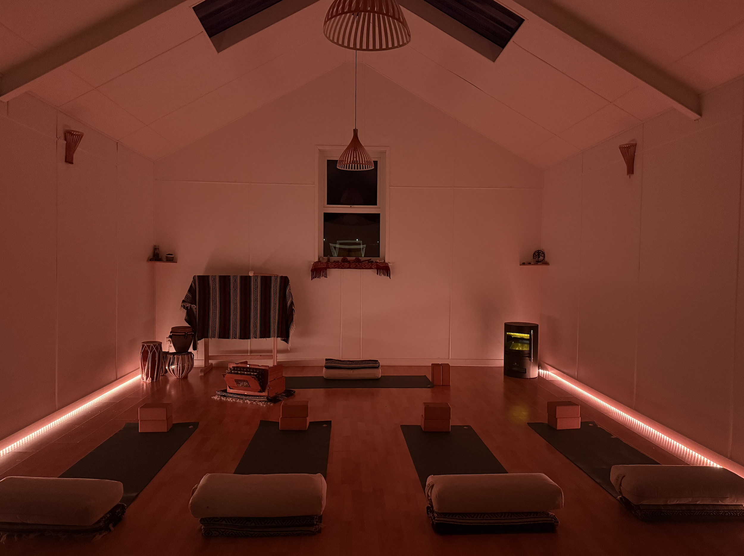 Studio at Sona Retreat on the Sheep's Head Peninsula, West Cork where weekly yoga classes as well as seasonal day retreats take place. Also 1-on-1 Reiki and Astrology reading sessions.