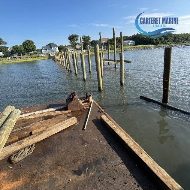 Behind the Scenes | Bay Run ⚓

Every day on the water brings new challenges. Our crew launched the boat, positioned the barge, and installed four 20-foot pilings before changing tide conditions required a change of plans. The barge was safely relocat