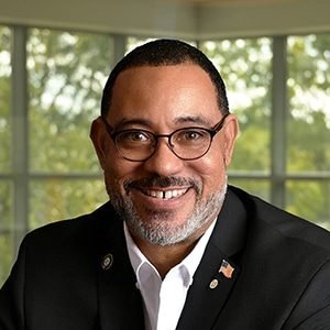 Tauhric-Brown-CEO_Leadership-circle.jpg