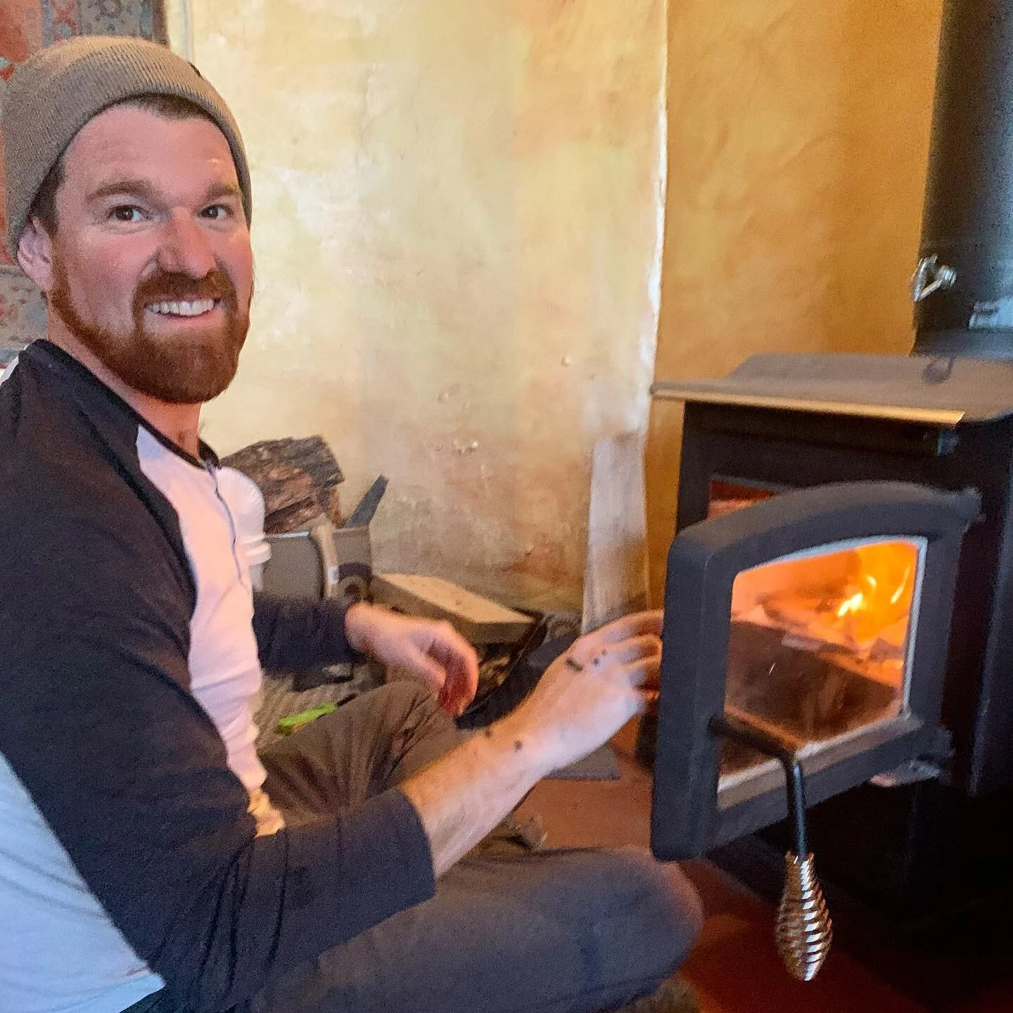 Spent this Christmas tending fires &amp; finishing puzzles in an off-grid earthship house perched up in the cliffs overlooking Taos, New Mexico.