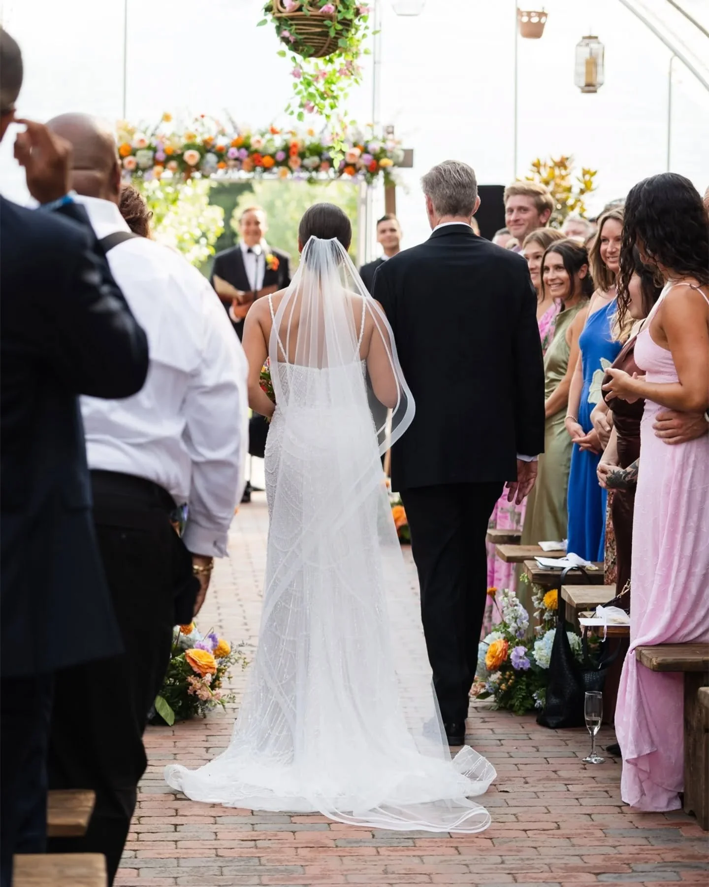 😍 We're still not over our Greenhouse glow-up from last year! Swipe to see this space in every season, from summer ceremonies to winter styled shoots.

📸 Photographers | @anncoenstudio @ryanjohnson_1  @alexriveraphoto @calla.aniski.boyd @carlysulli