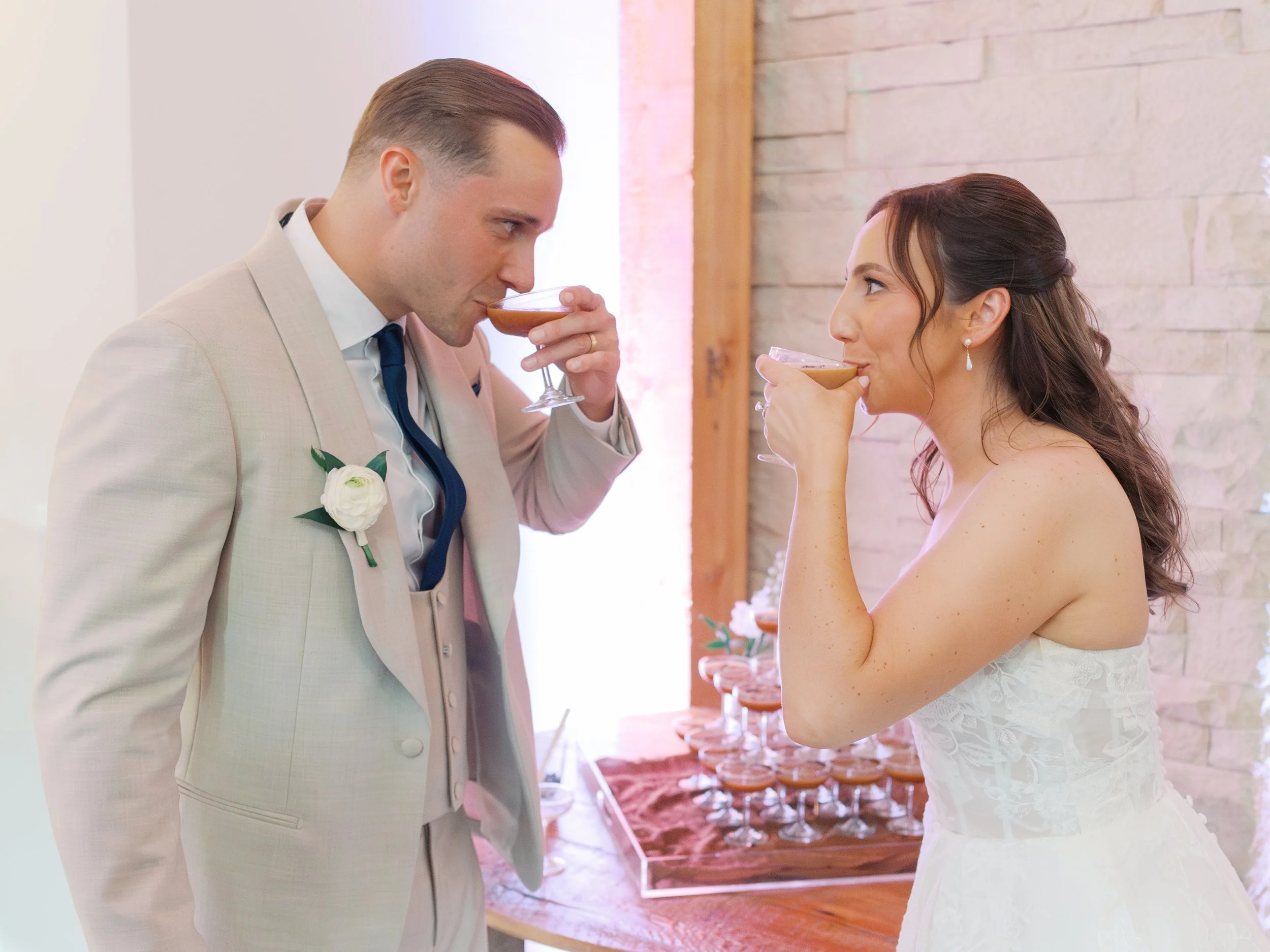 20260530-AshleyMarkWeddingSneakPeeks-0166.jpg