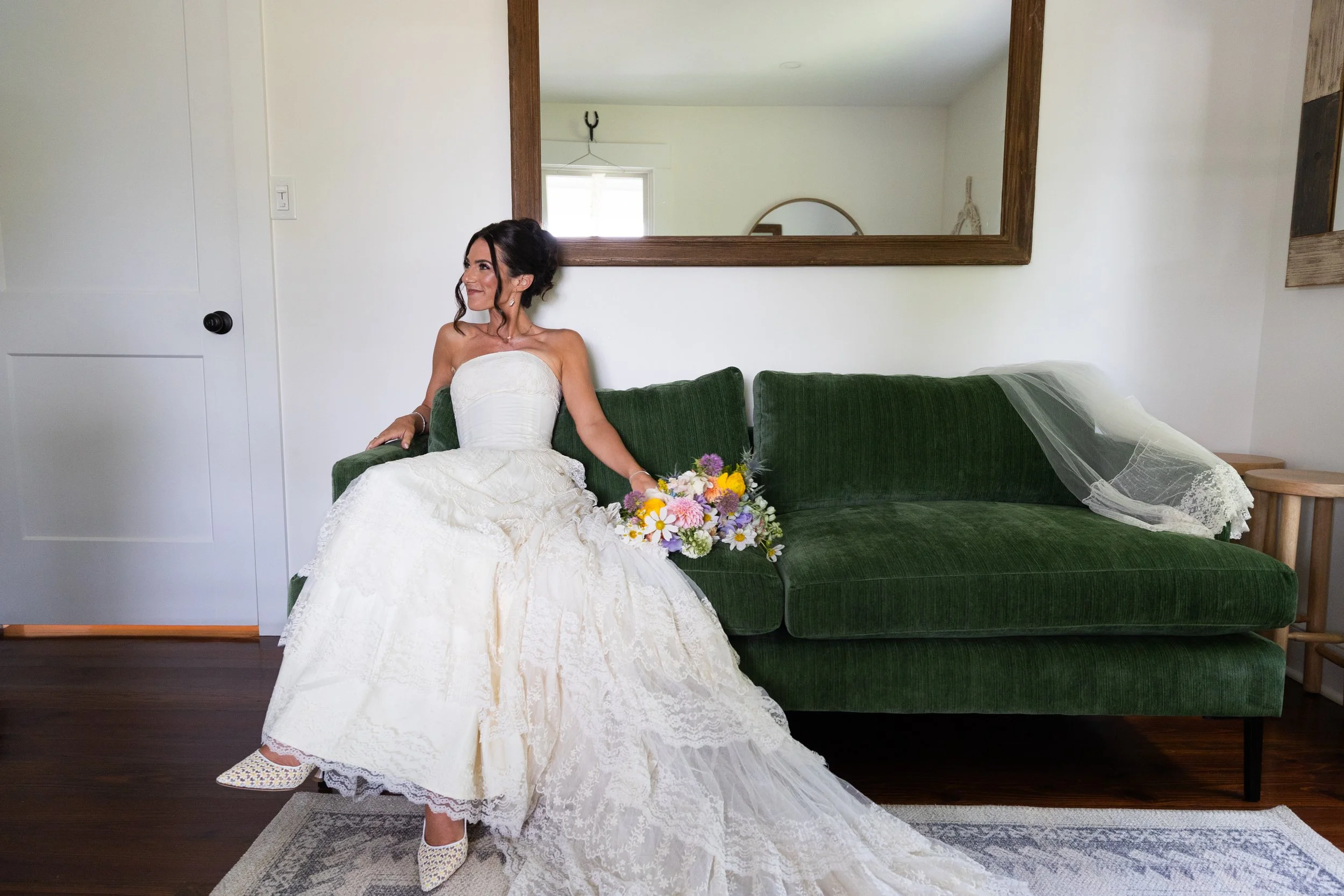 The Benefits of a Bridal Suite: Feel at Home On Your Wedding Day | The ... - Bridal Suite Turned Living Room Oasis