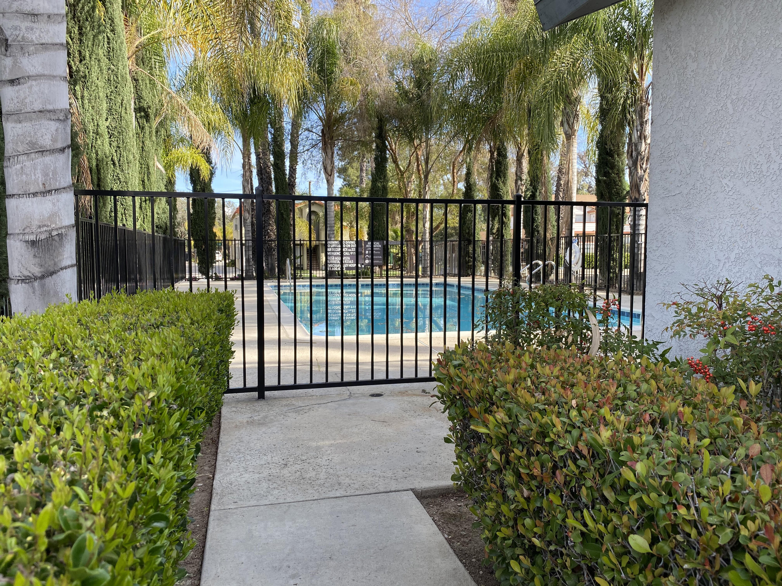 Lakeridge Apartments