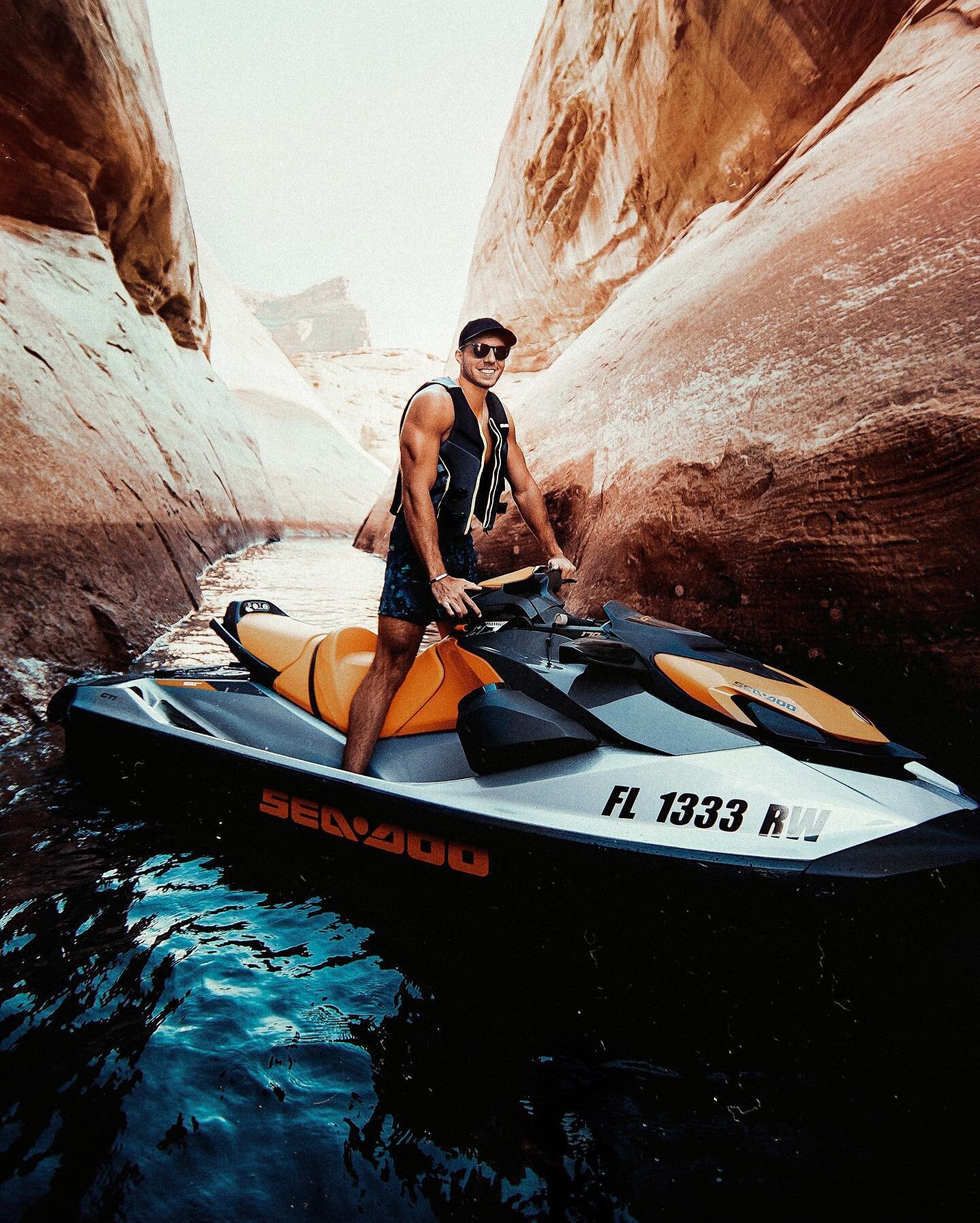 A few weekends ago I got to spend some time out at Lake Powell ripping around some @seadoo&rsquo;s for the weekend ⚡️ Had an amazing time with friends making memories. So grateful for experiences like this.