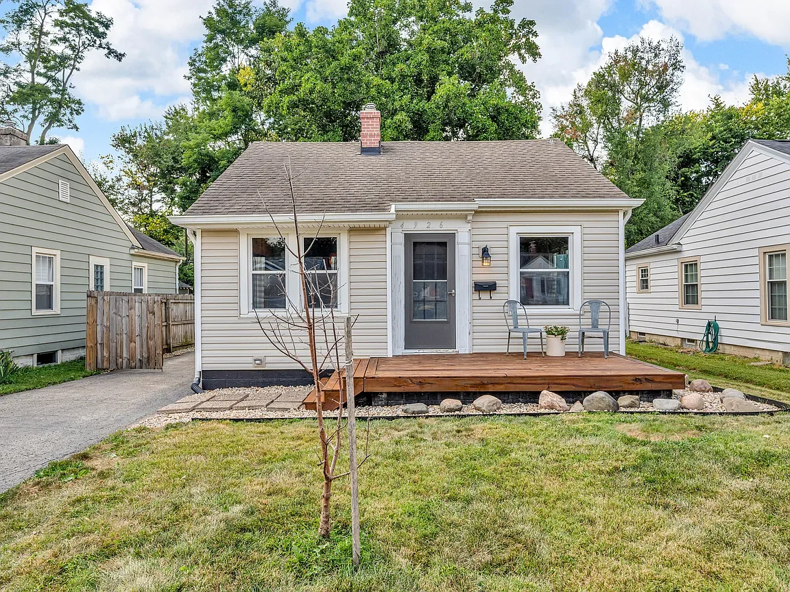 4926 Kingsley Dr - Sold by Angelica (Represented Buyer)