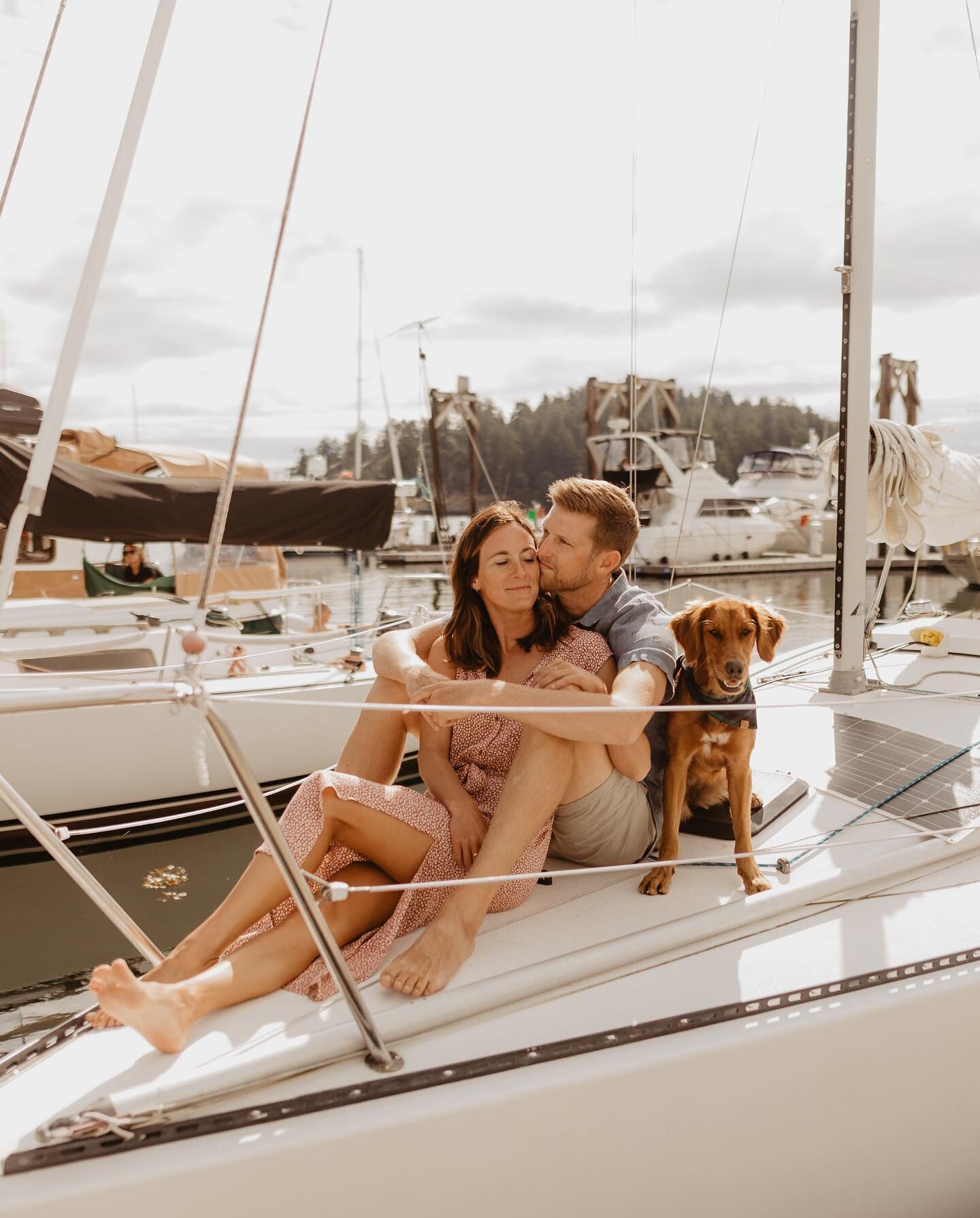 When the sweetest, raddest couple reaches out to take photos on their incredibly beautiful boat🥹🤍 You say yes.

#sanjuanisland #washingtonphotographer #washingtonwedding #washingtonweddingphotographer #travelphotographer