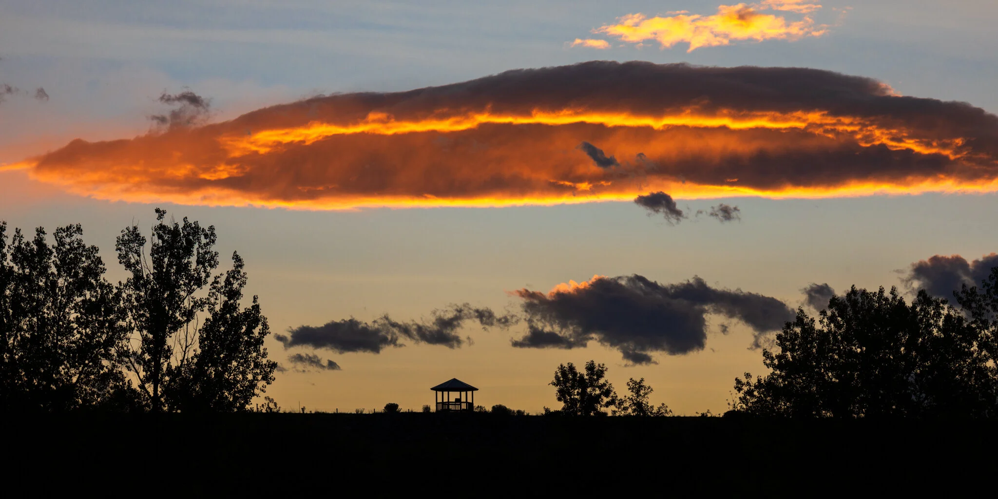 I love the way the Rockies roll up clouds along the Front Range.  I’ve never seen cloud patterns like this anywhere else.