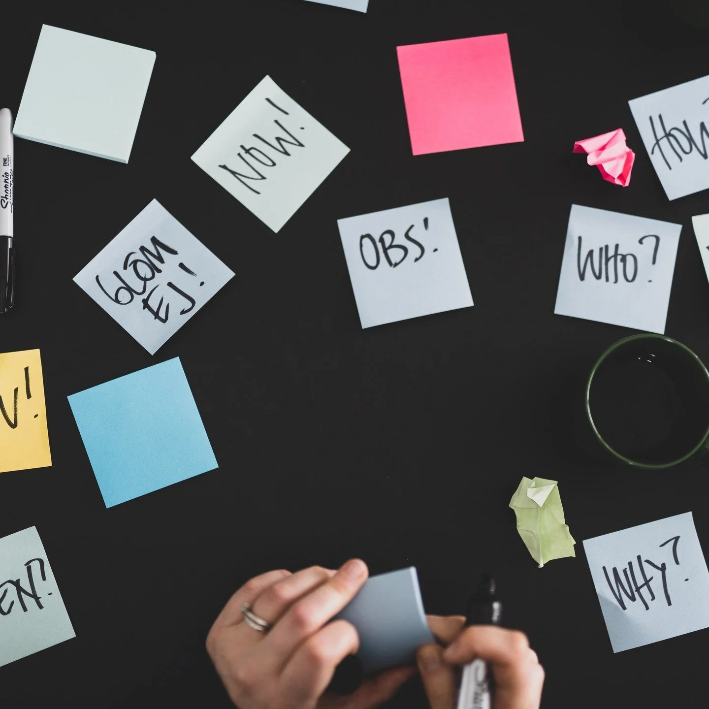 💥 ILG Serie: Leda f&ouml;rflyttning

&ldquo;Jag &auml;r s&aring; tr&ouml;tt p&aring; post-its och workshops!&rdquo; Det h&auml;r f&aring;r vi h&ouml;ra ofta, men efter att vi jobbat ett tag med en grupp s&aring; f&aring;r vi n&auml;stan alltid ocks&