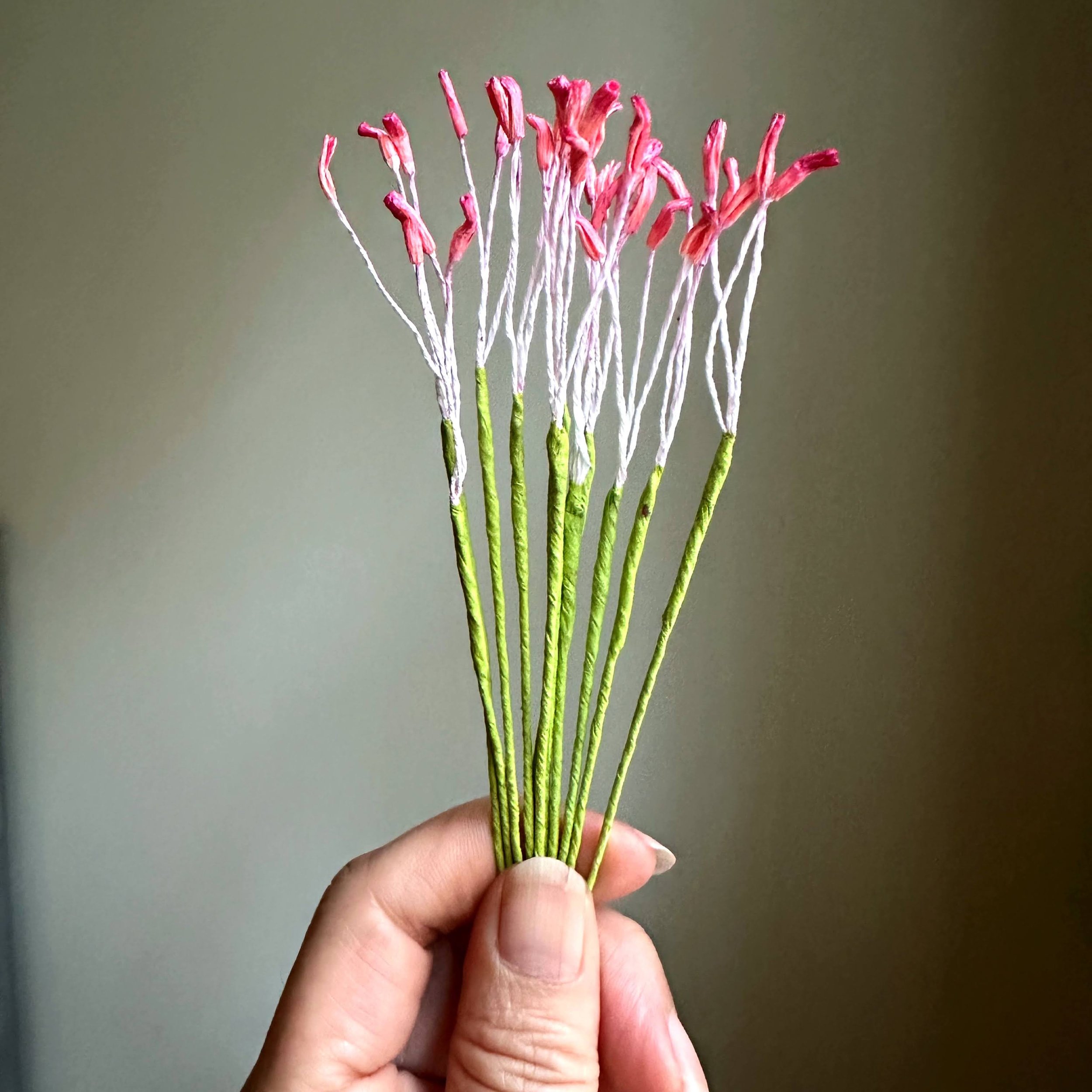 håndlavede støvdragere til papirblomst  - Doxaflowers