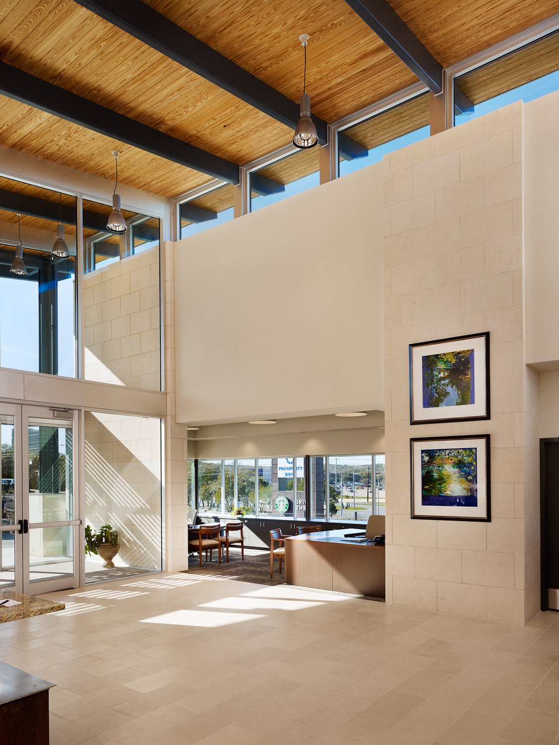 lobby5 102165.jpg