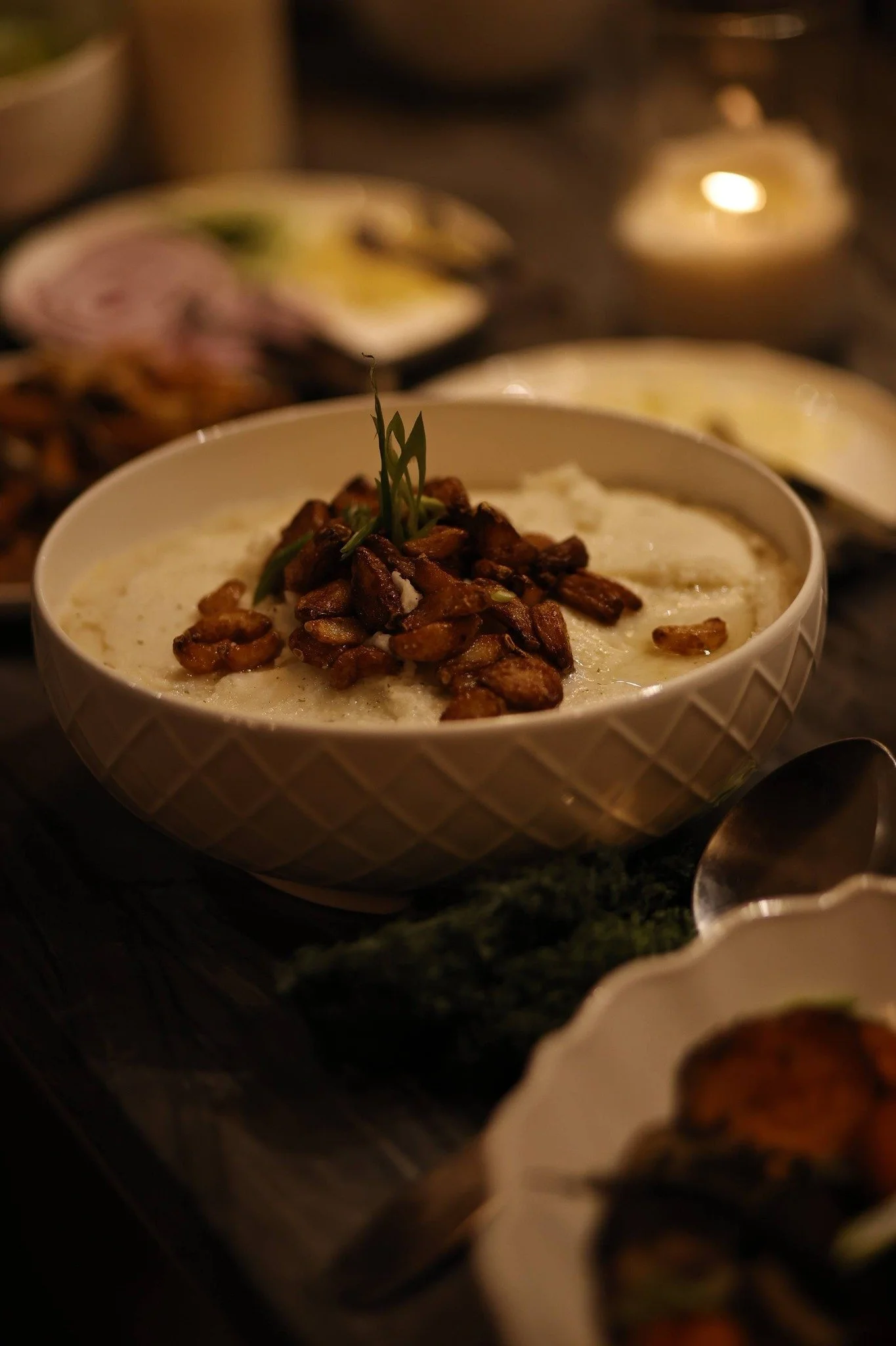 Mashed potatoes with garlic and scallions